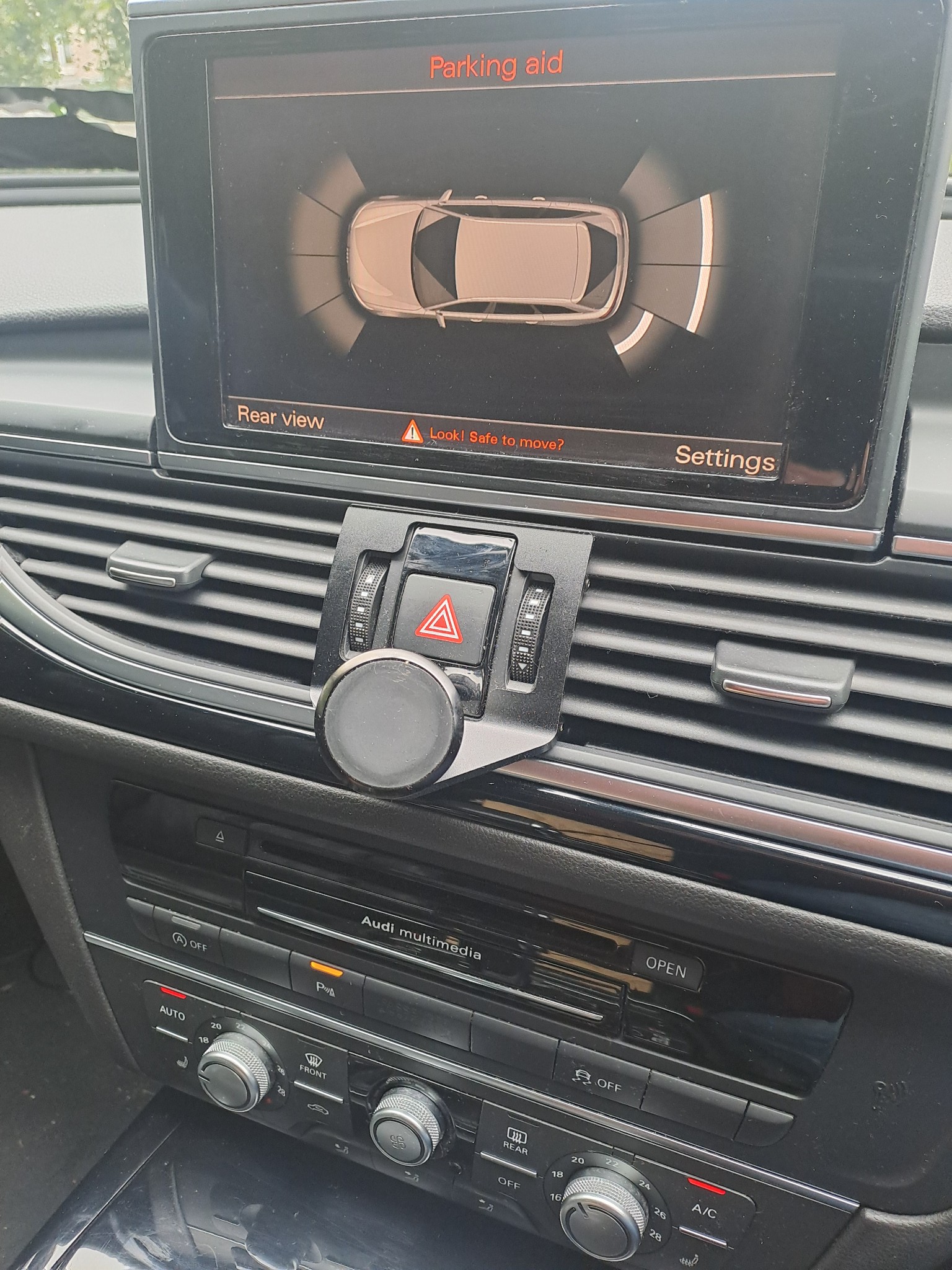 Audi Owners Club | 2014 audi a6 avant reverse camera just stopped ...