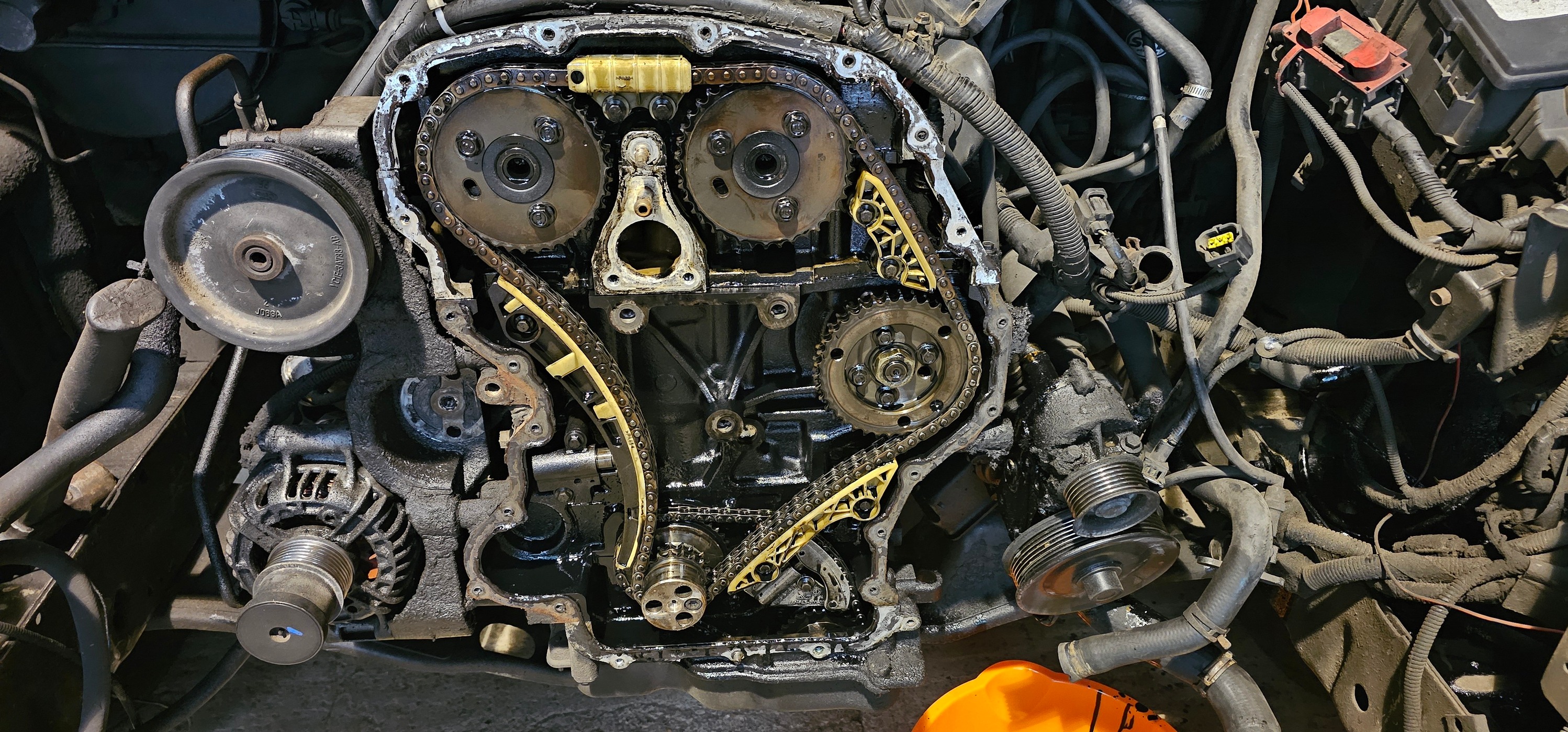 FORD TRANSIT MK6 Mondeo Mk3 Timing Chain Cover 2.0 / 2000-2006