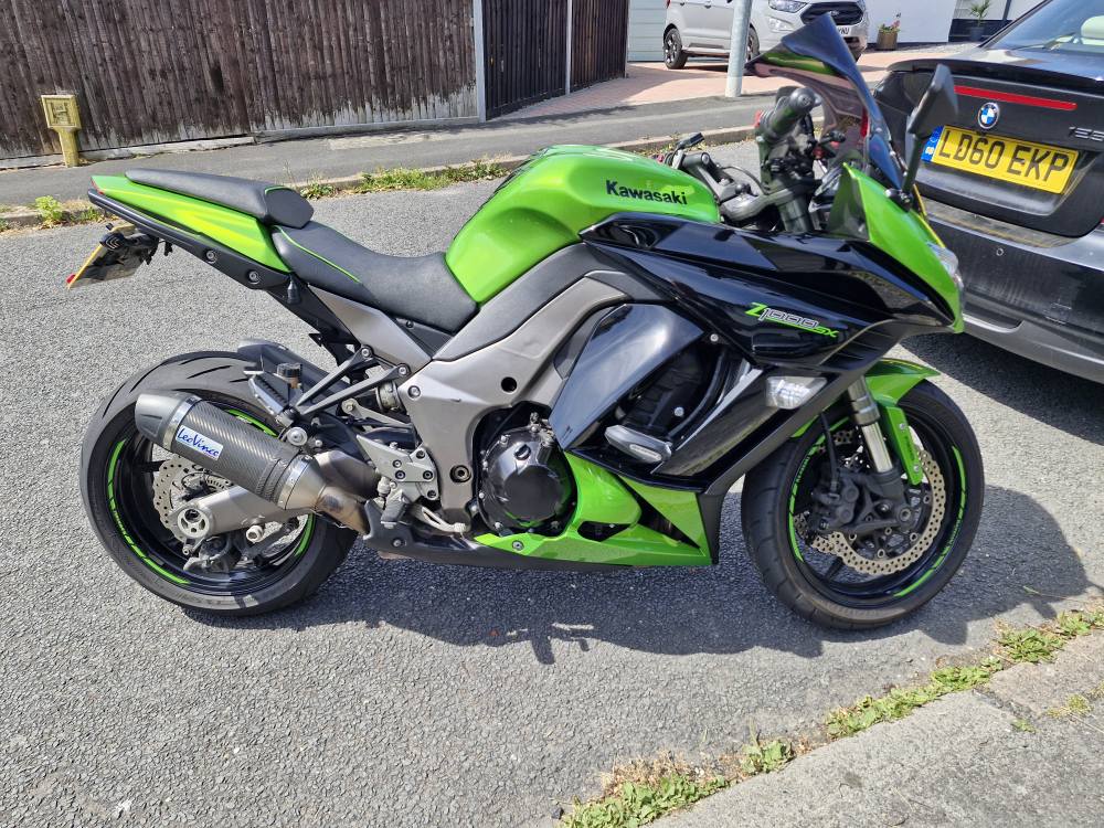 B'z 「GREEN」 Kawasaki Zed – random brochure for the day You have to love a
