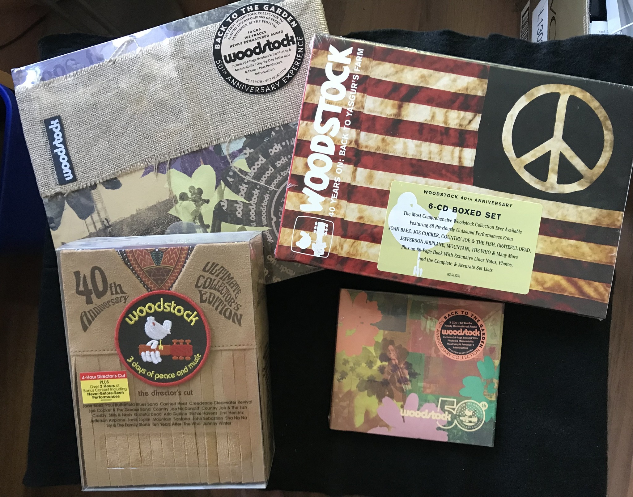 Woodstock festival opens in Bethel, New York