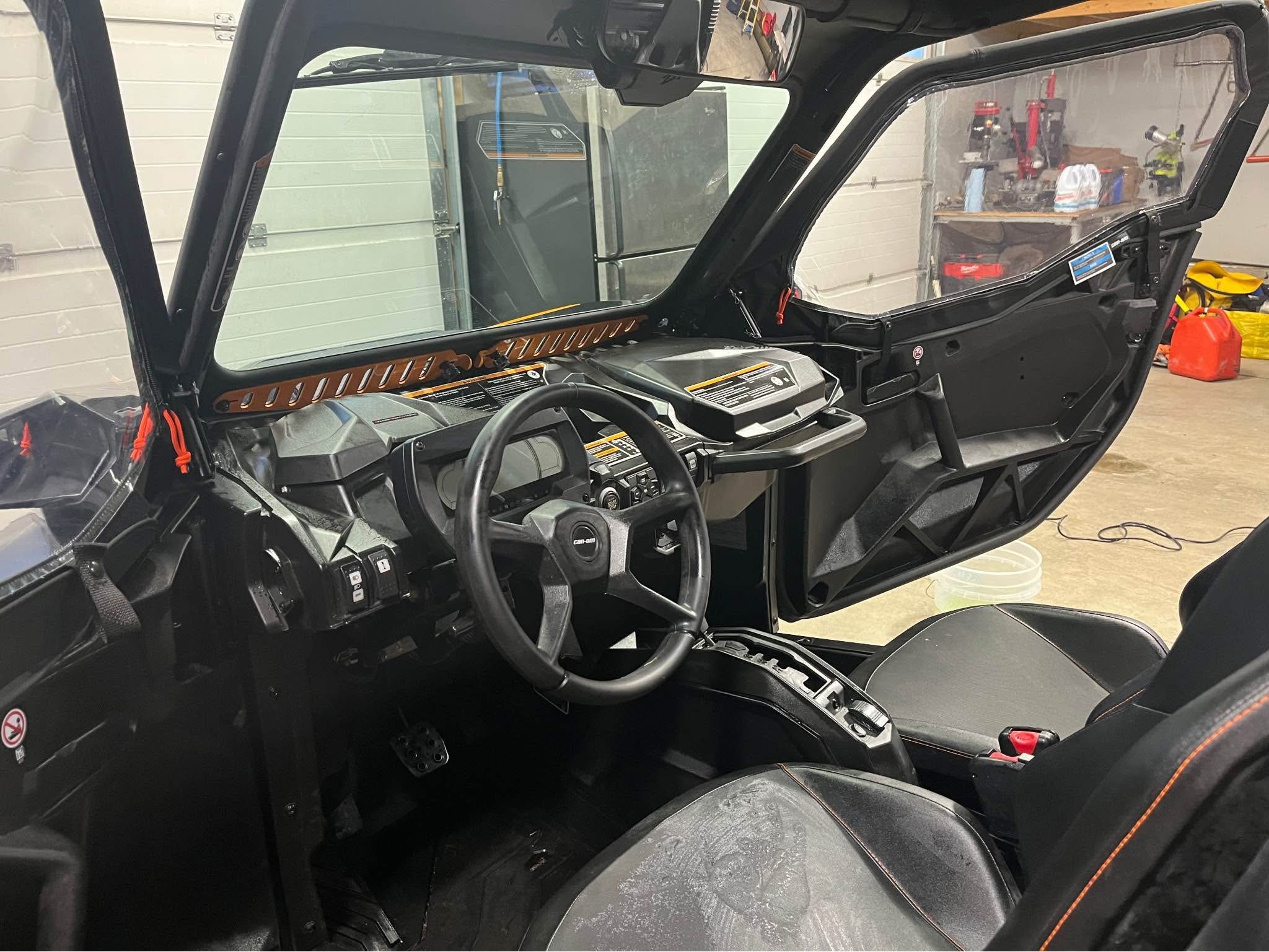 2021 Can Am commander XTP 1000