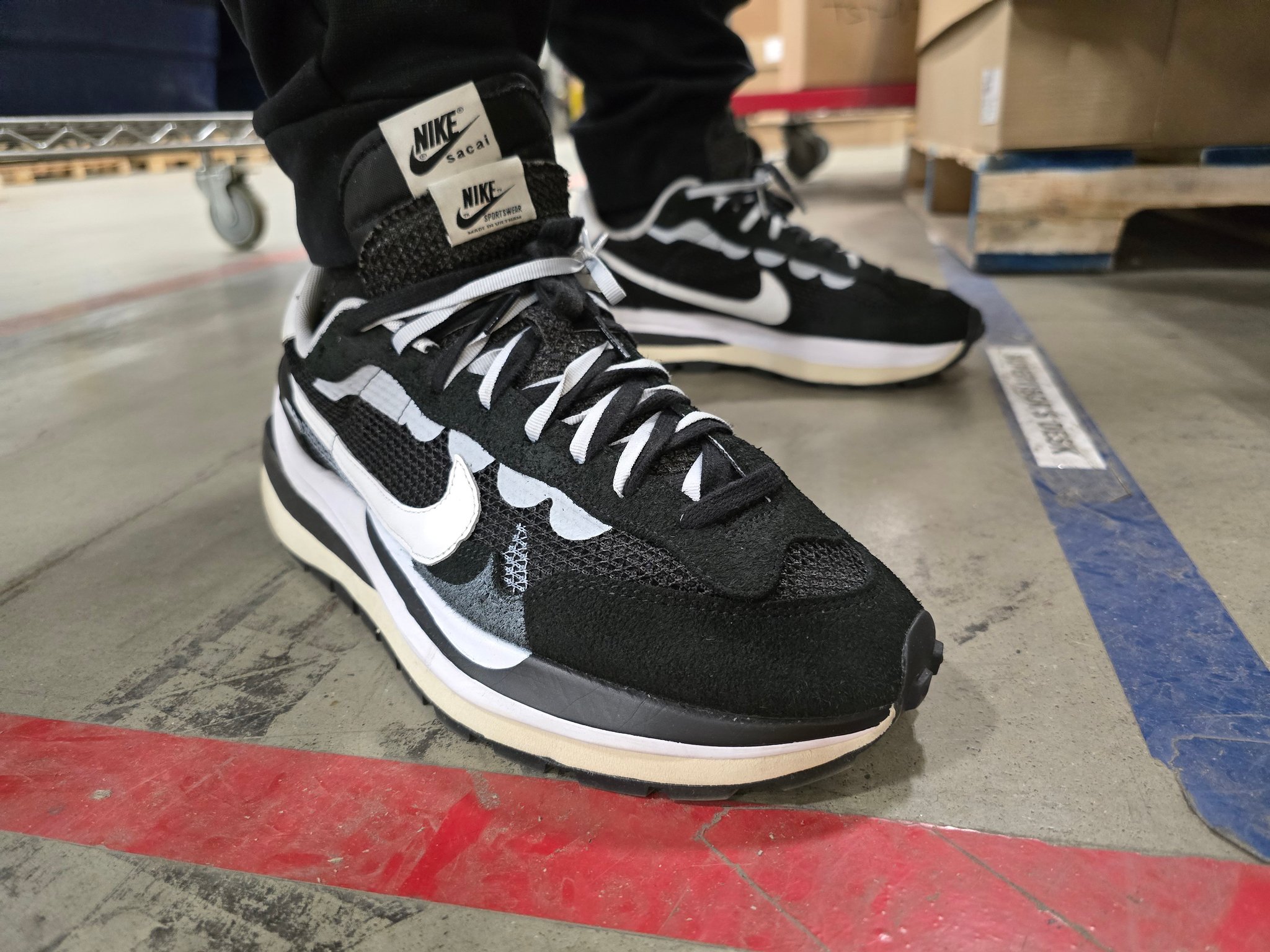 Shoe Sacai Waffle Racer Nike Sneaker Nike Waffle Racer Black Nike 