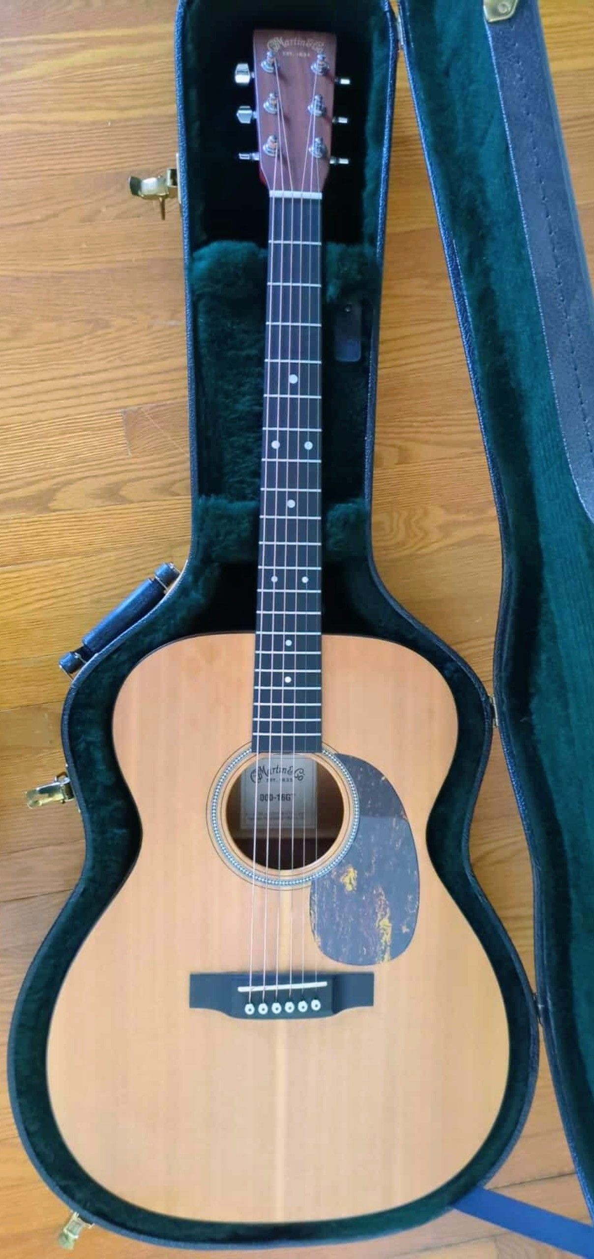 000-16gt vs 000-15m guitar comparison?