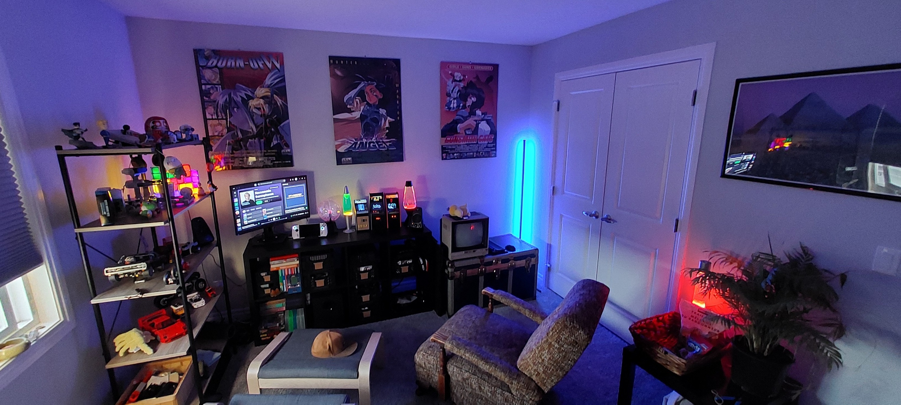 Retro gaming setups from 80's, 90's, and 00's with modded hardware