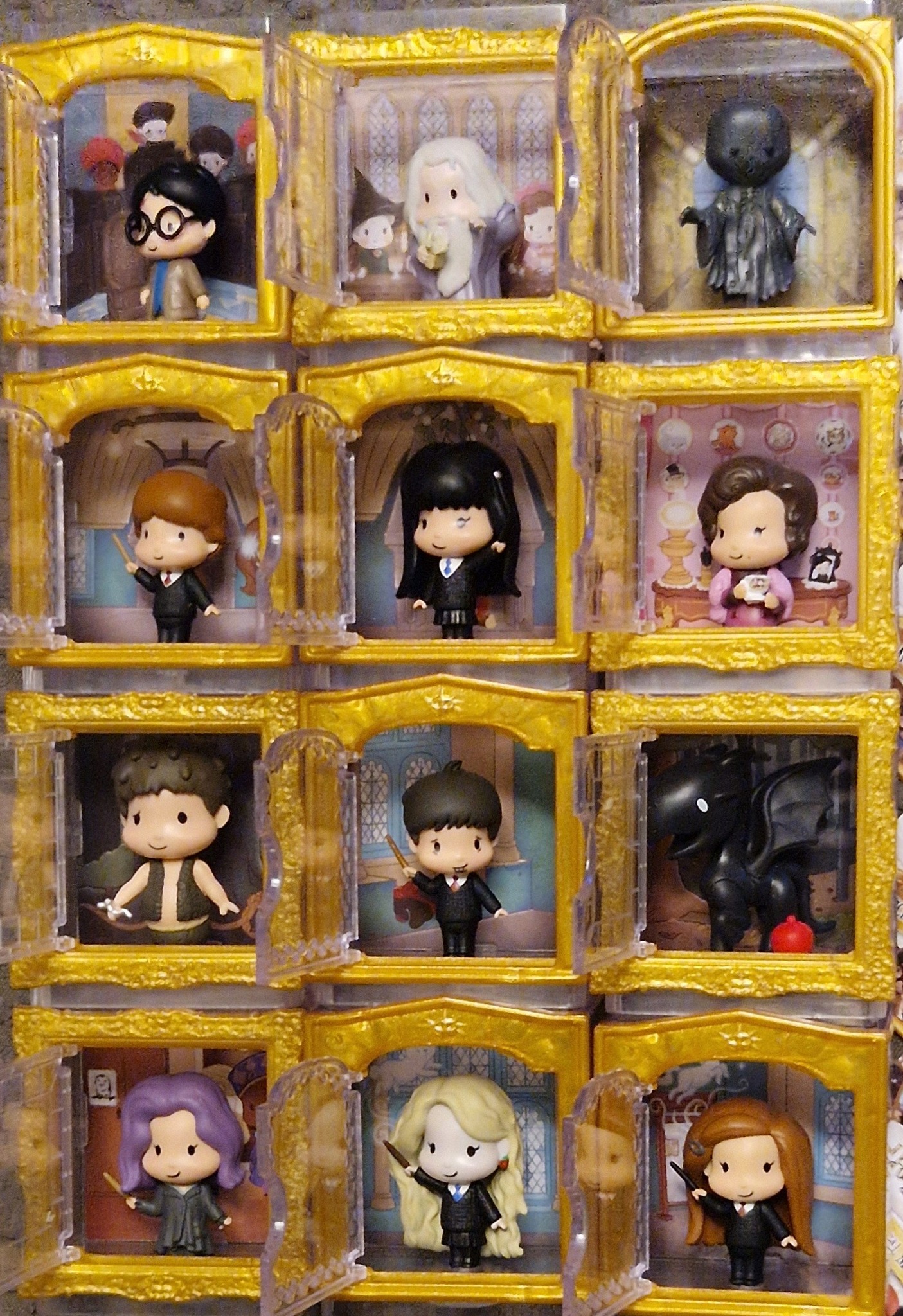 Micro magical moments series 5 figures