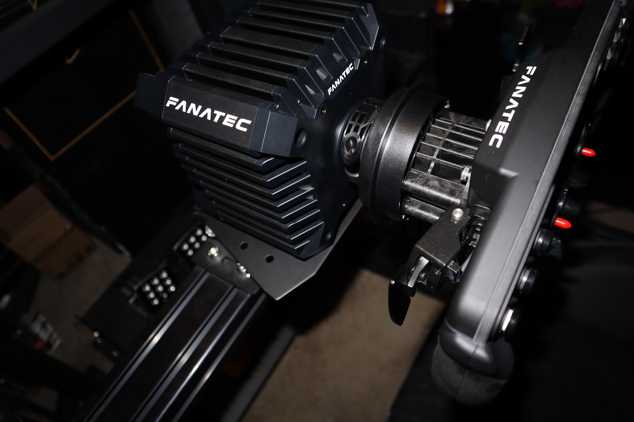 Fanatec QR2 Lite wheel hub modified to fit Formula V2.5x
