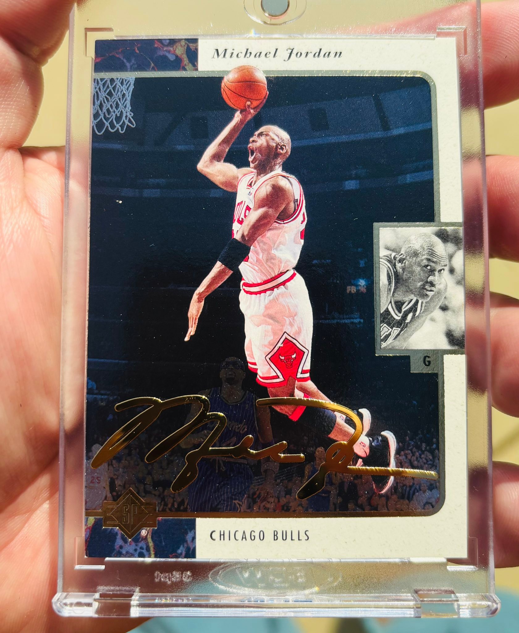 Michael Jordan GOLD FACSIMILE This is not serial numbered 