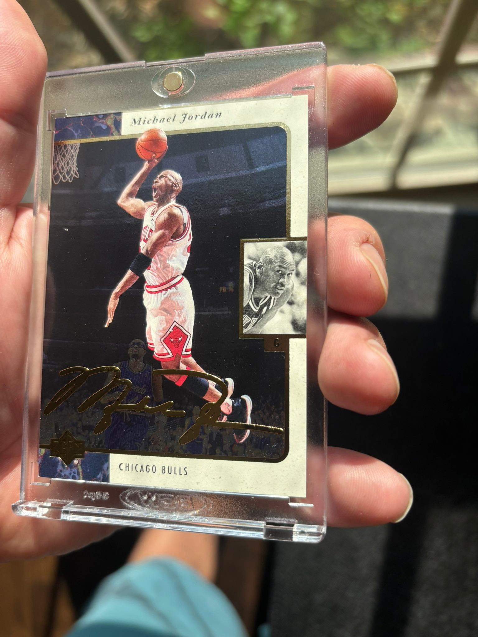 Michael Jordan GOLD FACSIMILE This is not serial numbered 