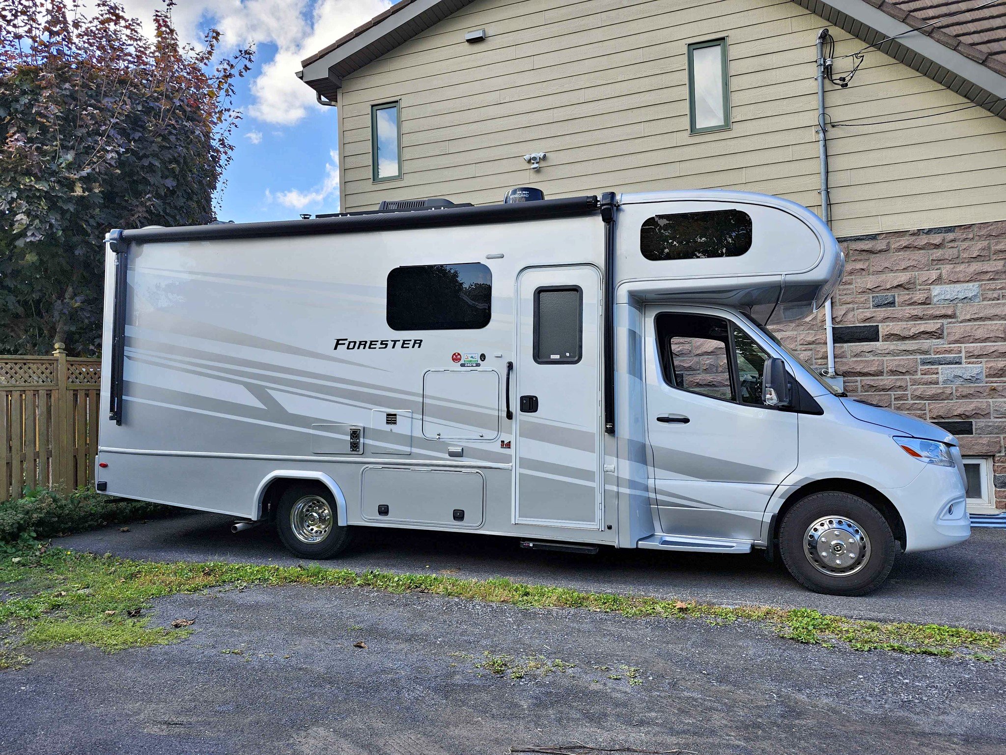 2022 Mercedes-Benz Sprinter forester