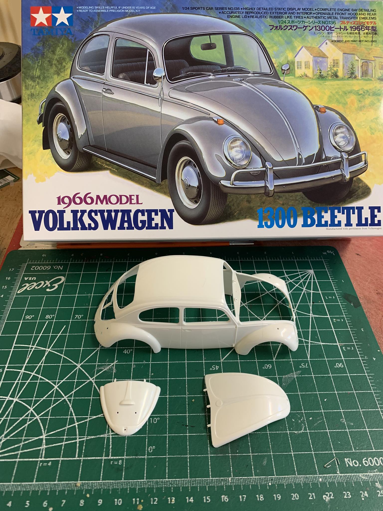 Bandai 1/20 VW Beetle Fire Bug kit