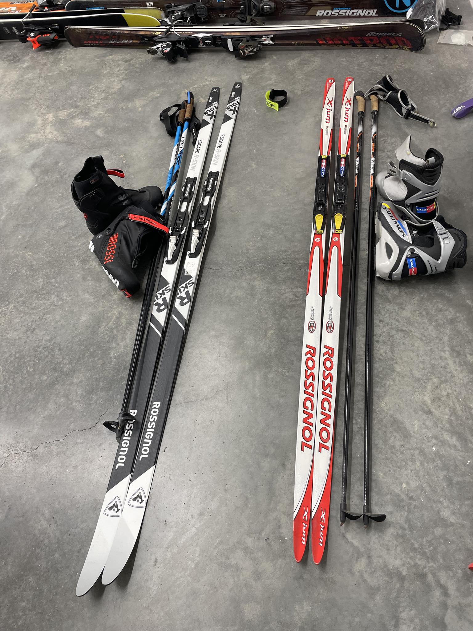salomon elite 6 siam classic grip waxable skis S/MAX N°6 XT — Women's (2026) 140 / M10 GW EasyTrack plates with M10 GW bindings complete the system. Salomon 2026 S/Max 6 XT