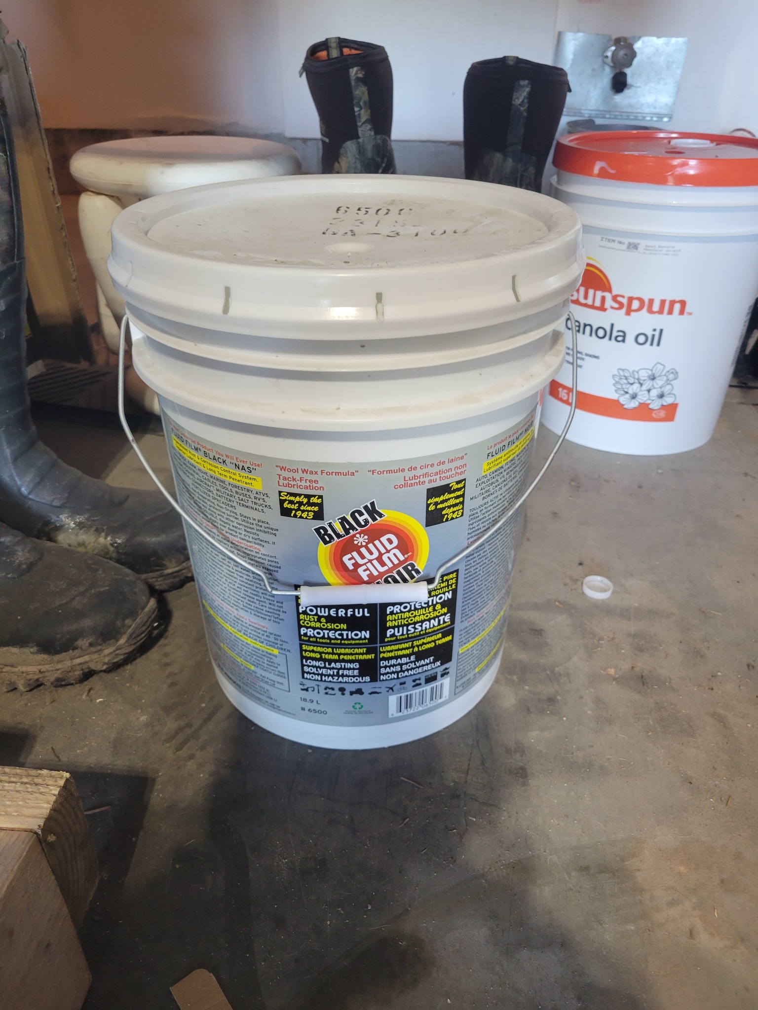 Complete Engine Inspection Service Kit - MANN-Filter Oil, Air, Fuel Filters & Spark Plugs (NGK 0.6)