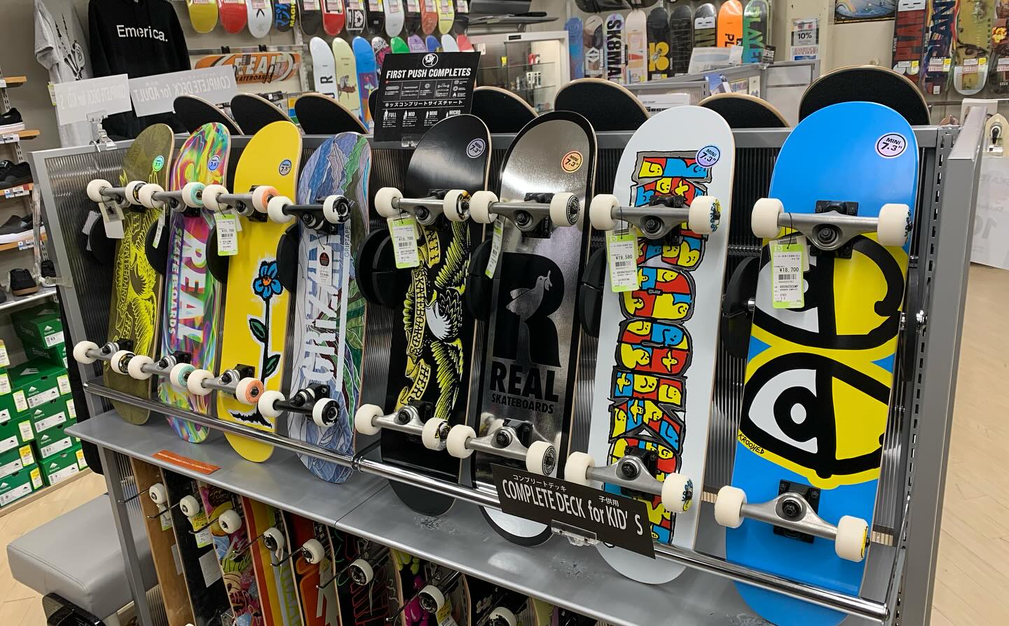 スノボー板(バインダー付) （スノーボードは自分で塗装できる！？ 0 
