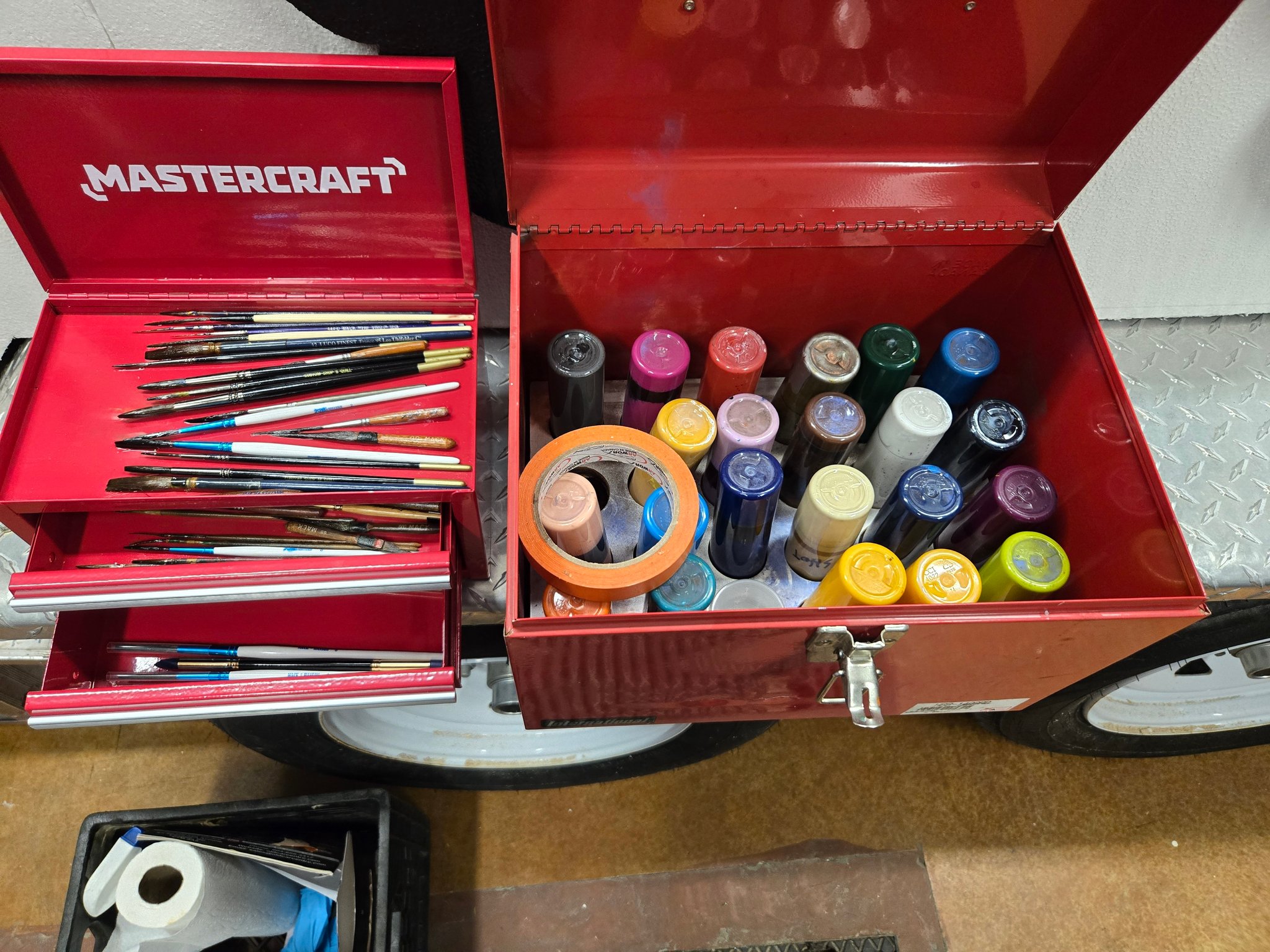 best tackle box for.testors paint Model Storage Case for Testors, Holds 60 Bottles, Paints Not Included shallow compartments for storing small equipment and autres small things Using a Walmart tackle box