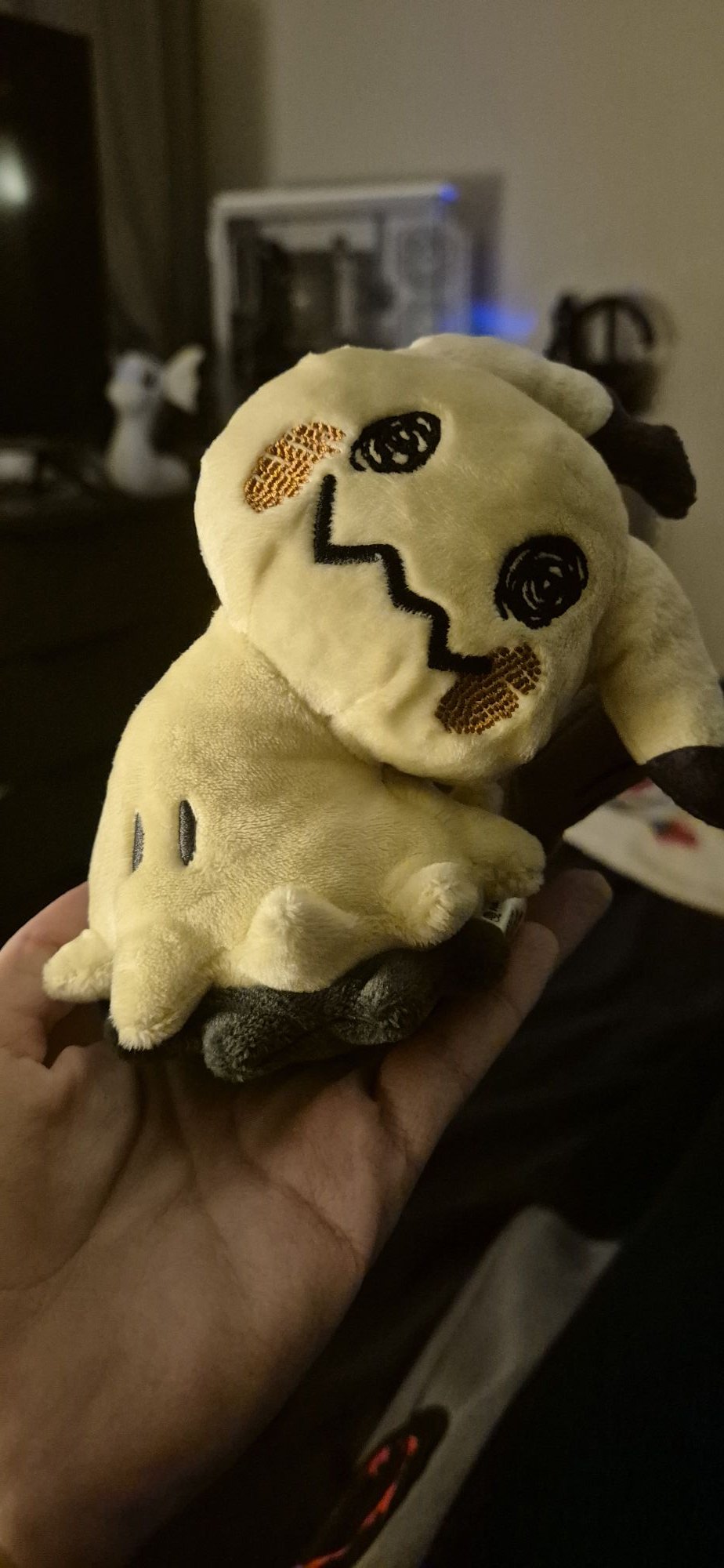 Mimikyu | Pokémon Center Official Site
