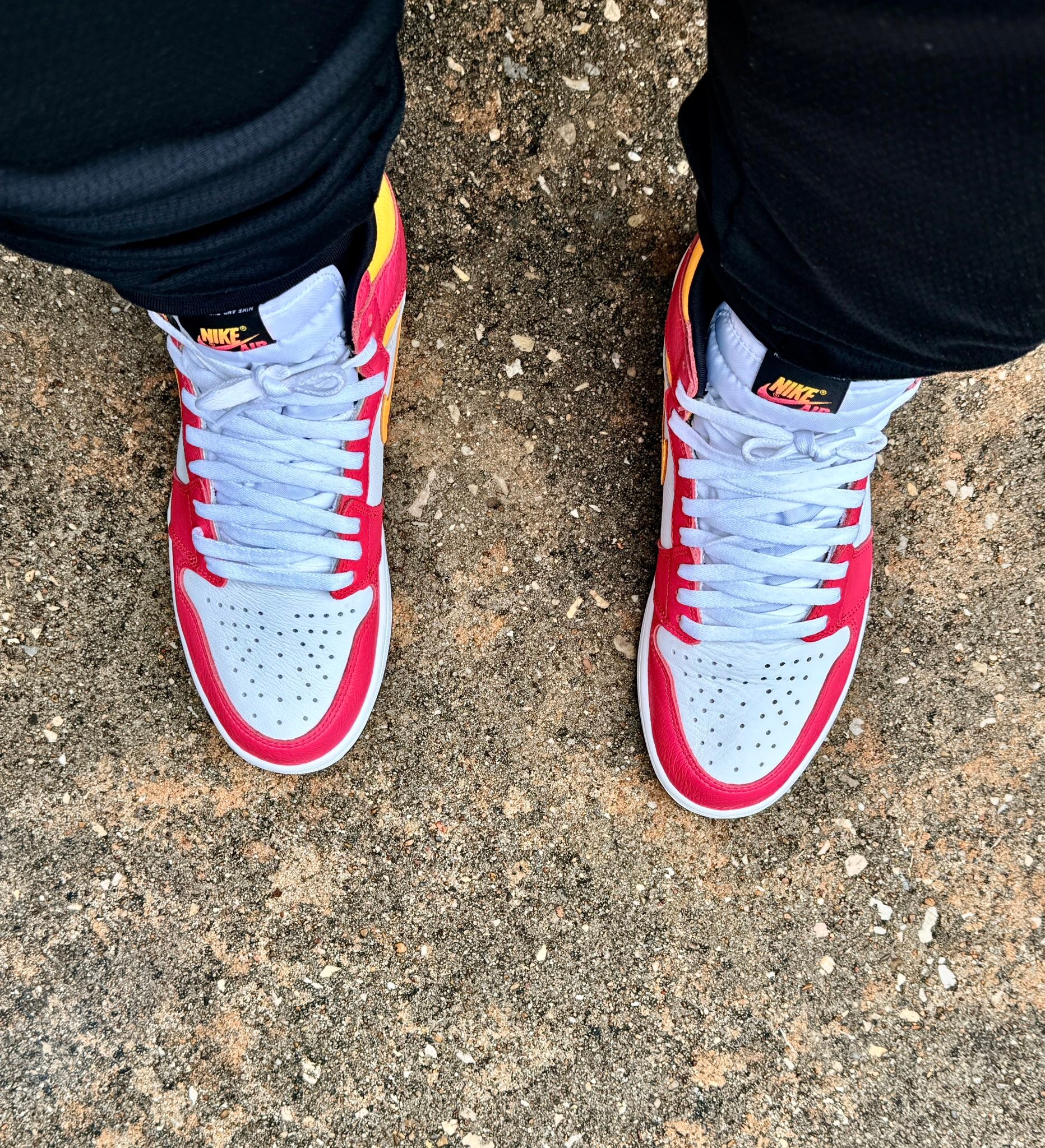 Air Jordan 1 High OG Light Fusion Red release