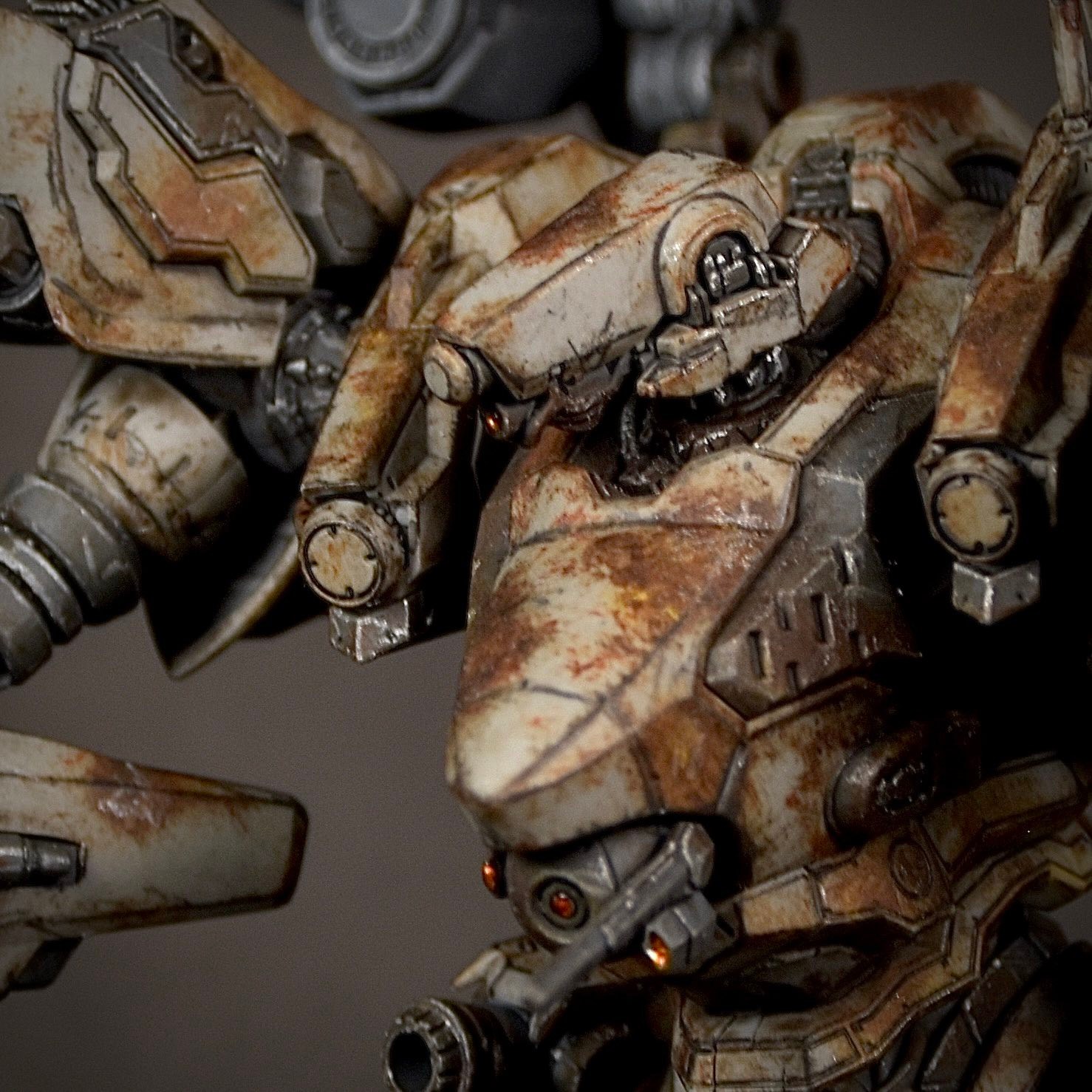 Armored Core 6 inspired Loader 4 model kit build with rusty theme