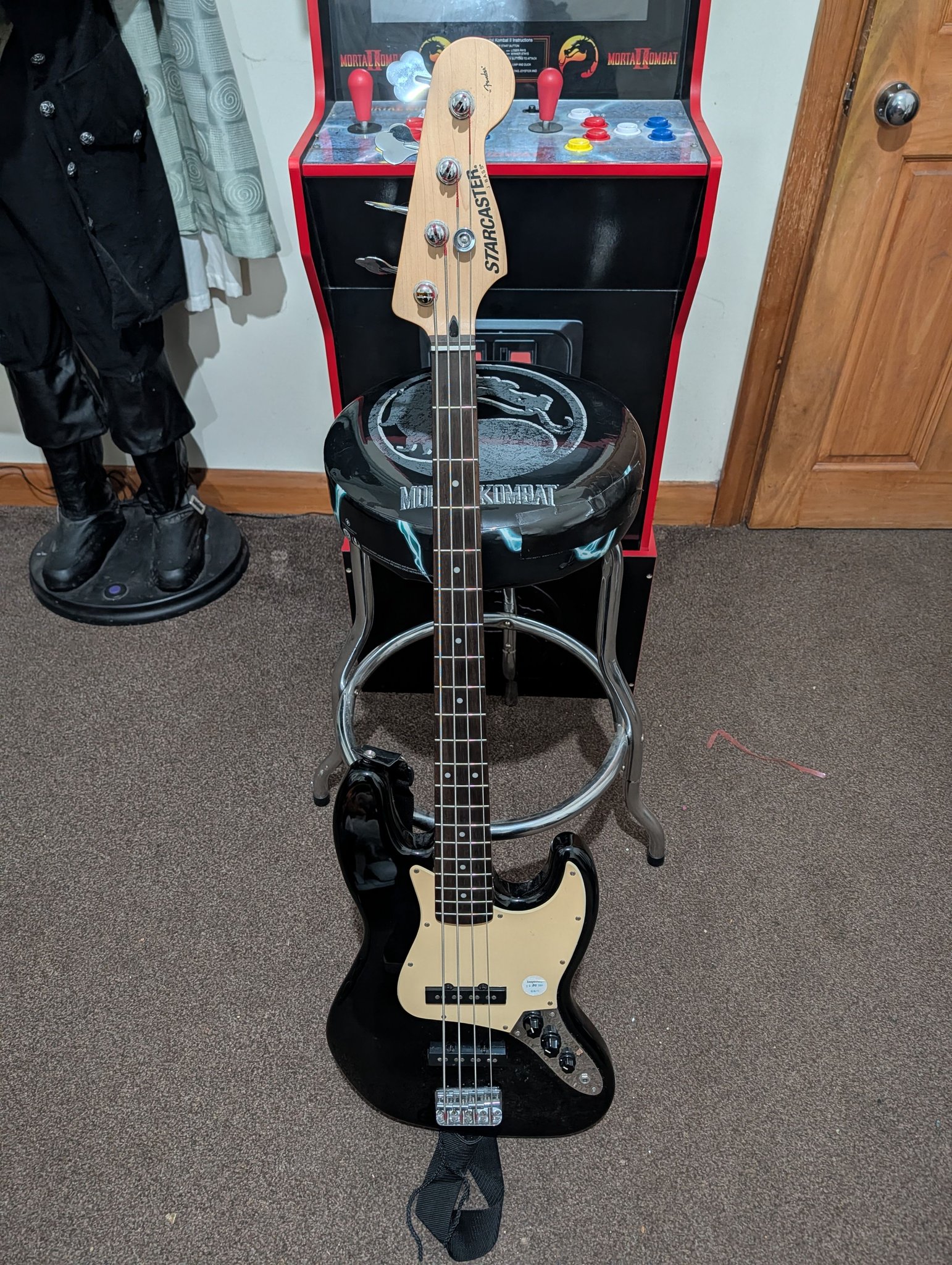 What mods for a Fender Starcaster J bass?