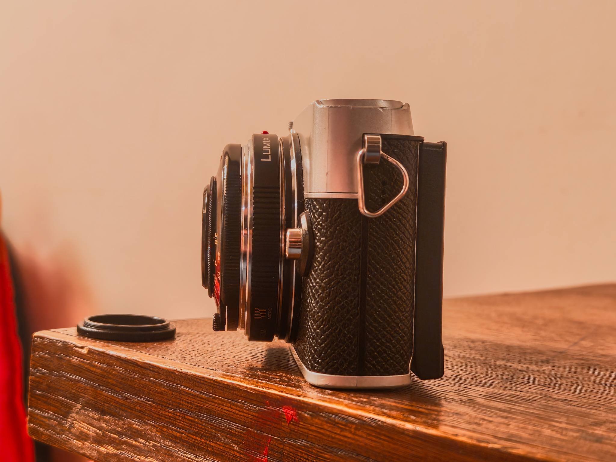 Olympus Pen E-P7 with 17mm f/1.8 lens