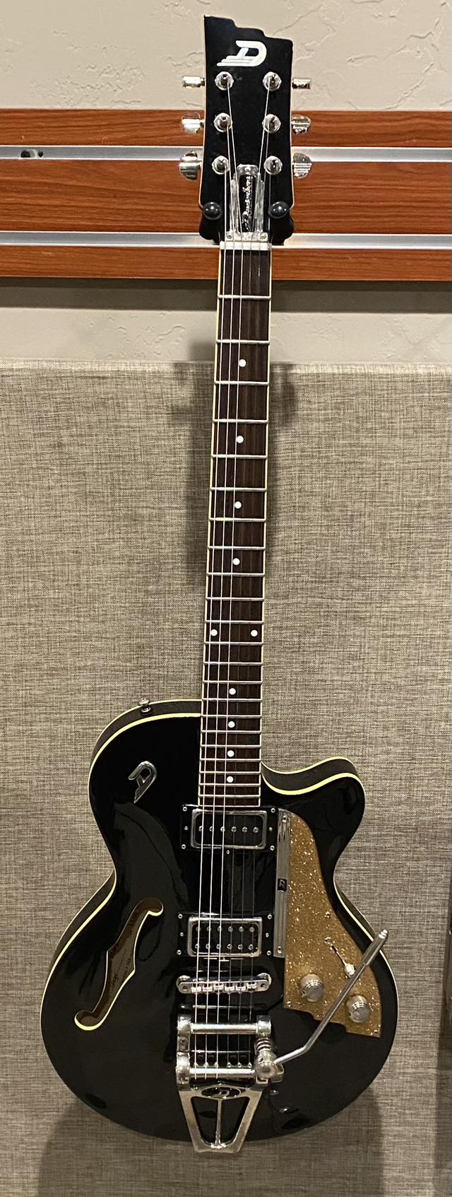 Anyone tried Duesenberg Les Trem or Towner/Bigsby on a T-184/5 or 6?