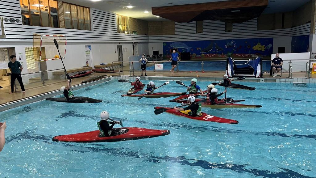Kendal Everything | **KAYAKING LESSONS THIS SATURDAY AT KENDAL POOL ...