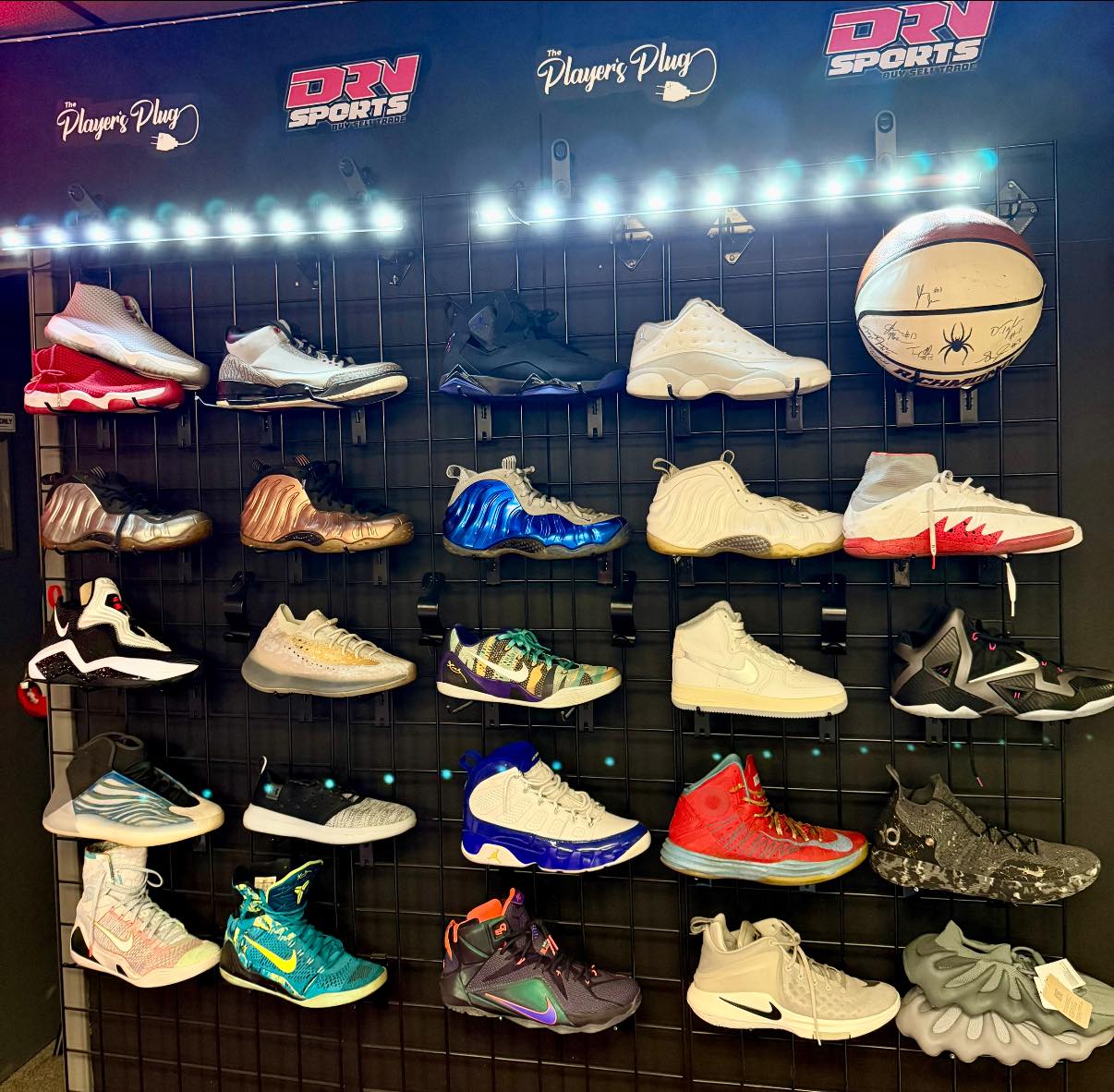 NIKE AIR JORDAN 1 LOW GOLF 27.5cm ② Top row 1&2 and second row 3&4 are men's shoes size 9 Tow row 3 is