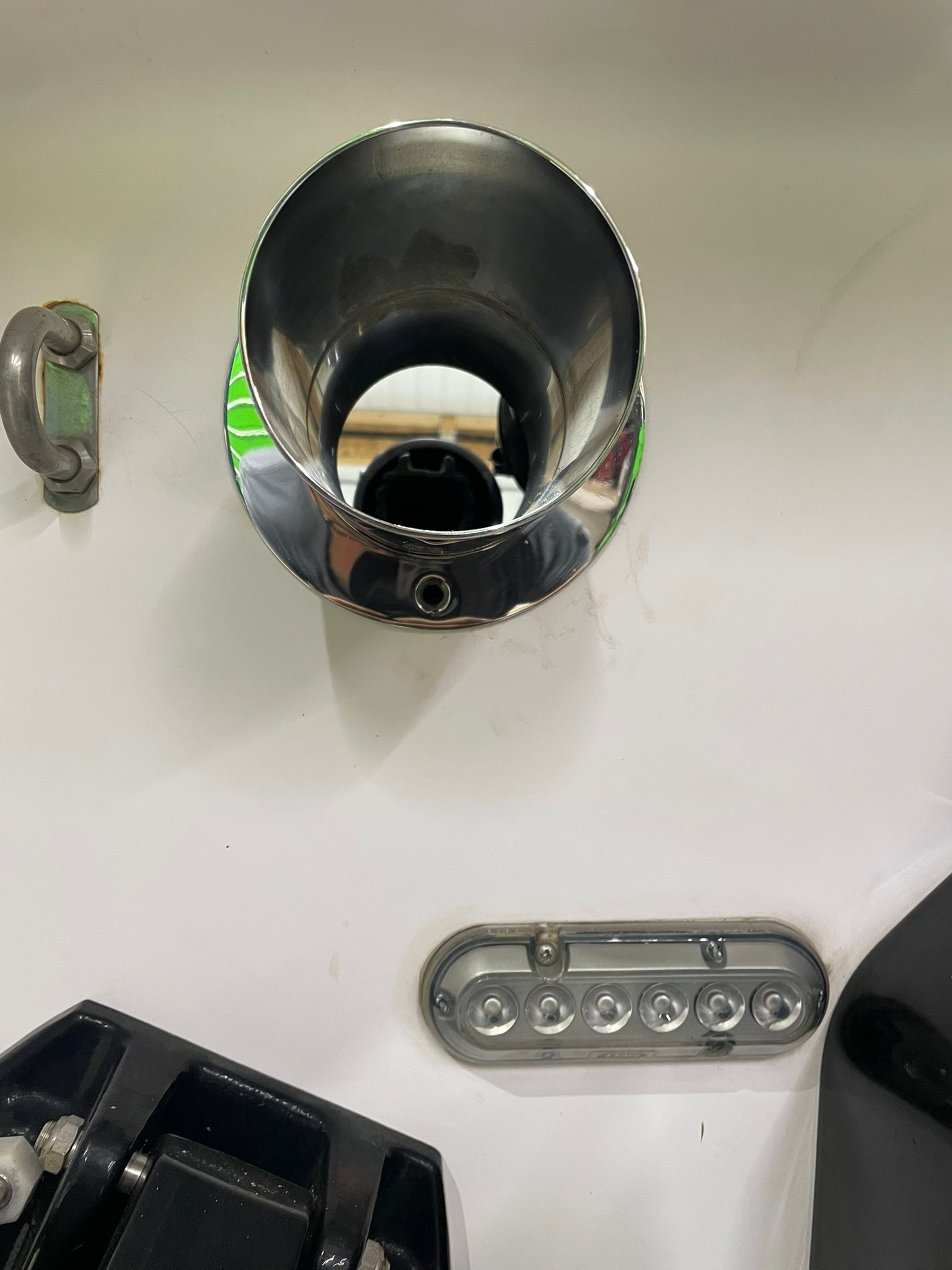Installing new exhaust tips in Donzi 28zx boat?