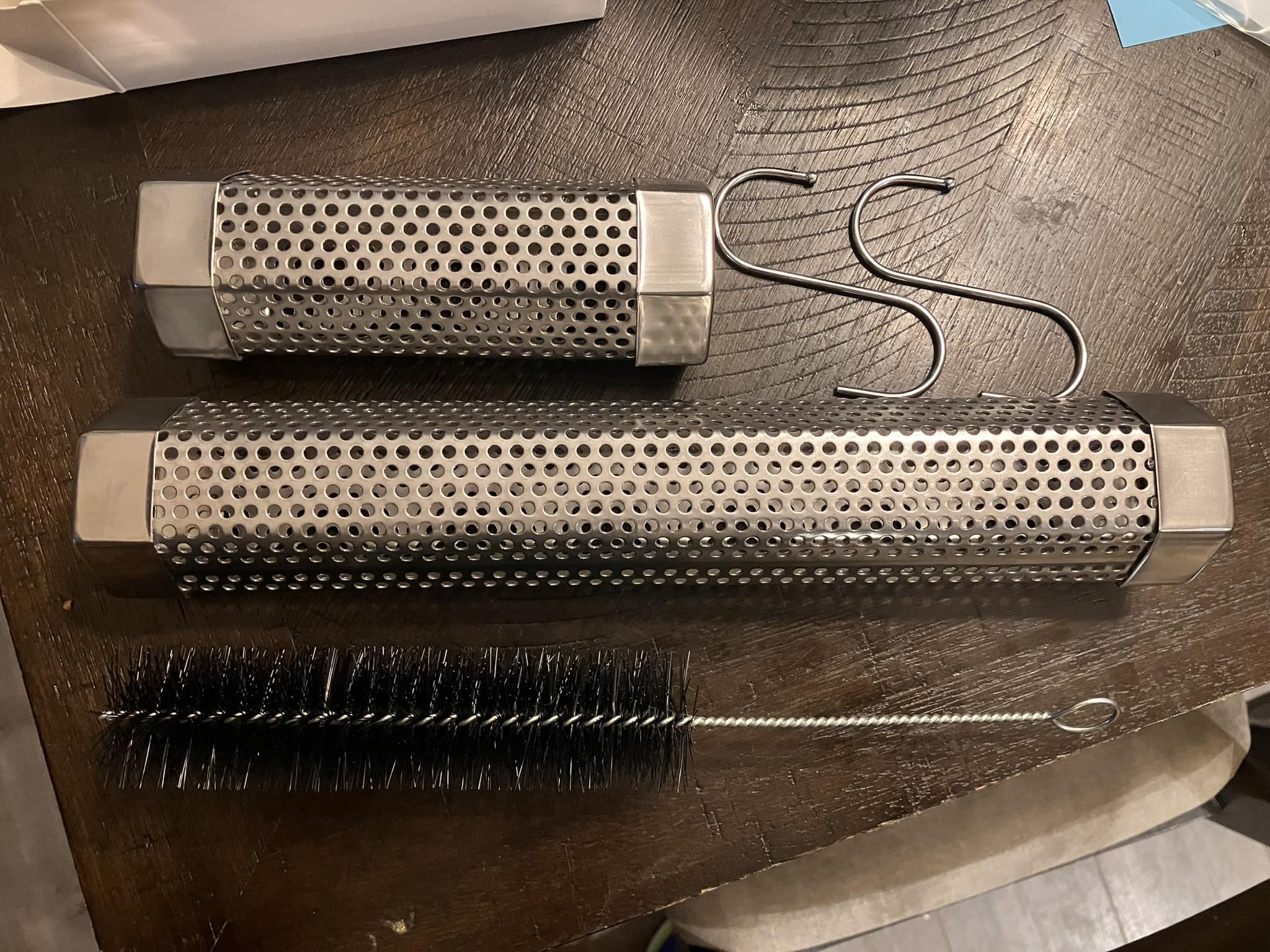 Smoker tube setup and lighting guide
