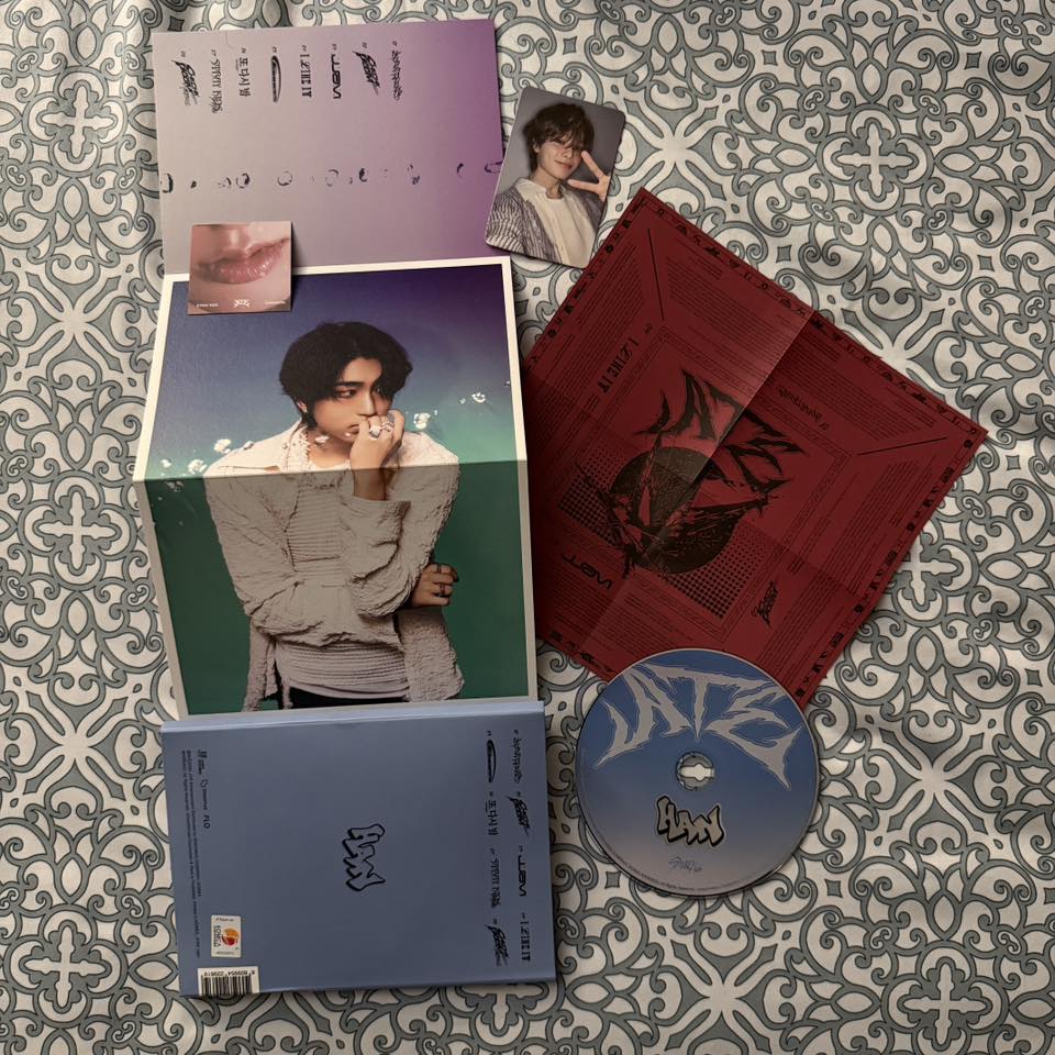 Han CD hunt at the grand opening of a local K-pop store 🎉 All CDs