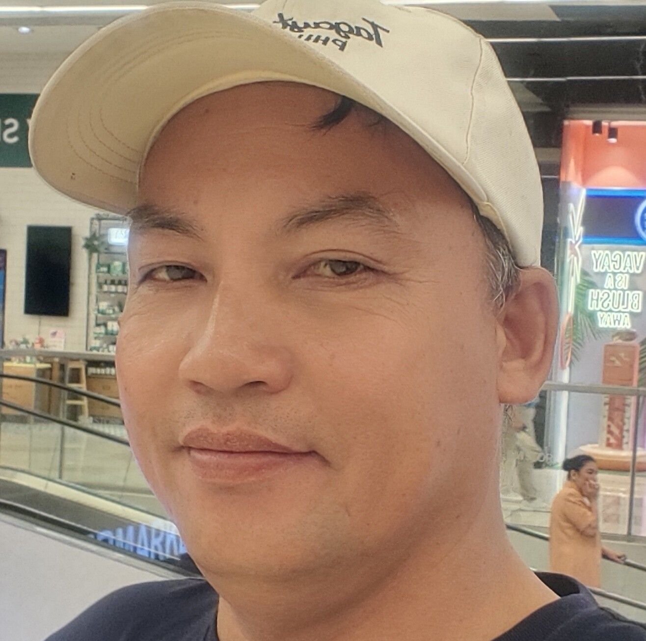 Need to reduce weight #nightjogging | Fernando Maloloy-on