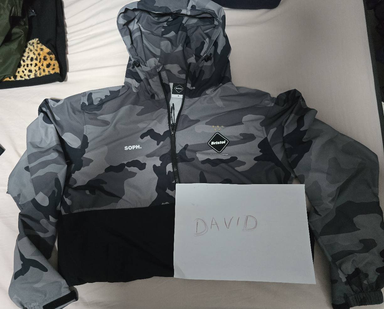 1. FCRB nike dot print windbreaker Navy size XL 400 mop 2. FCRB x 