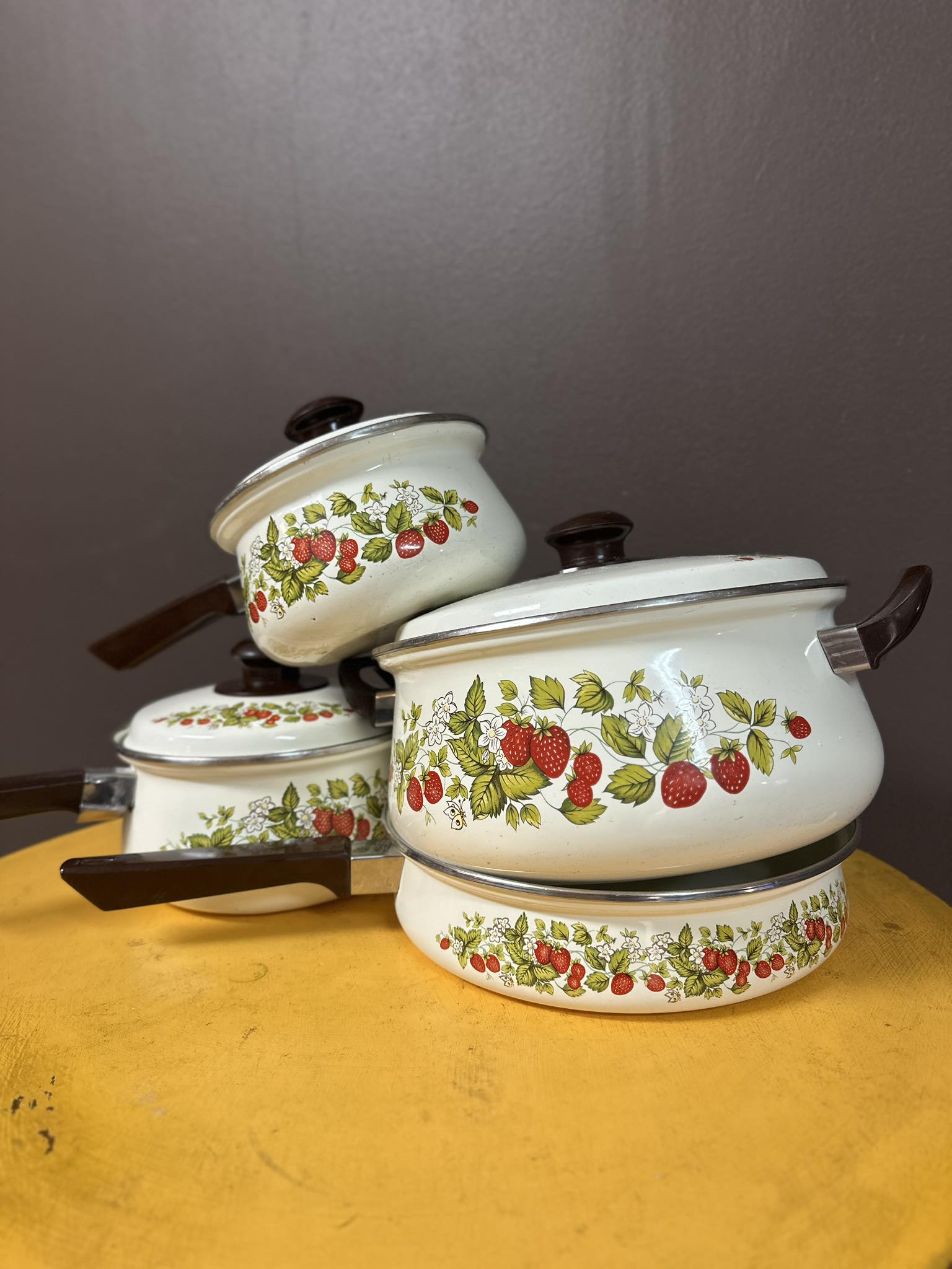Strawberry pots and pans $45 + exact ship