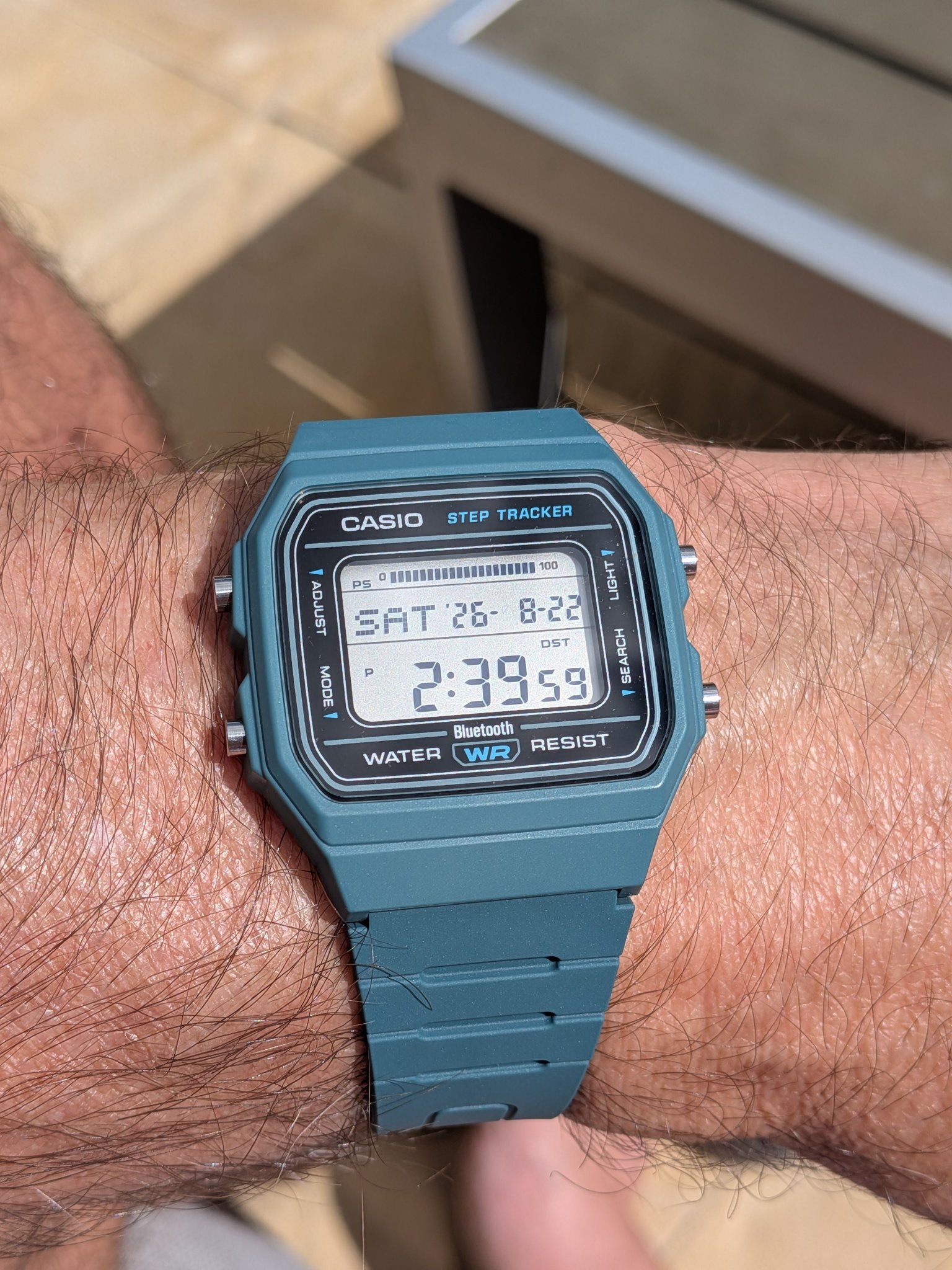 Casio F-B100W-3AE watch: Bluetooth connectivity and step tracking