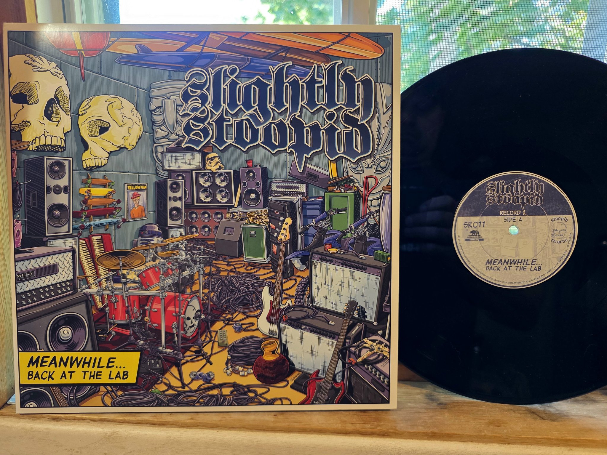 SLIGHTLY STOOPID - MEANWHILE BACK AT LAB