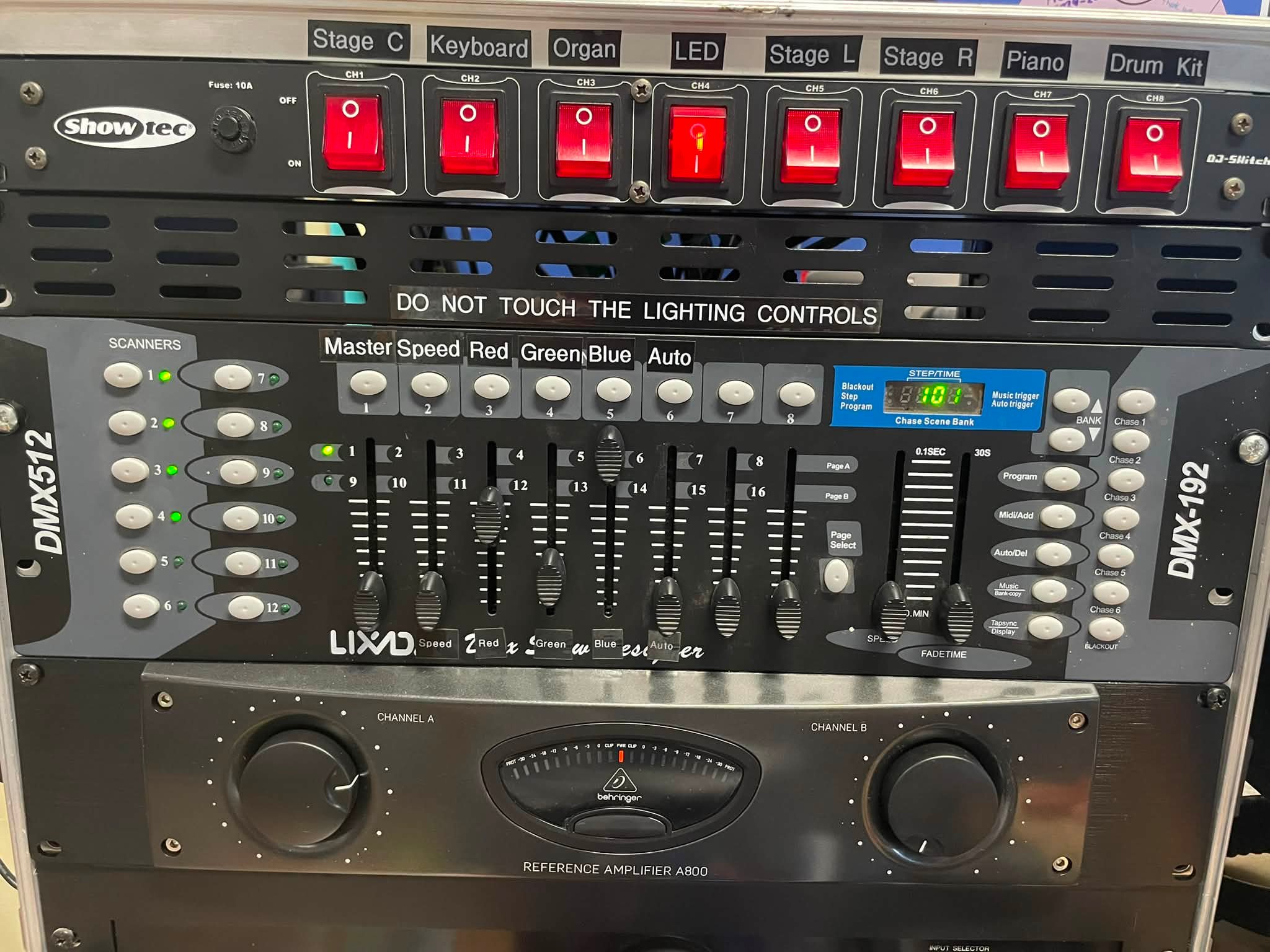 Hi Guy's Ok so I have a BEHRINGER EUROLIGHT LC2412 and it is