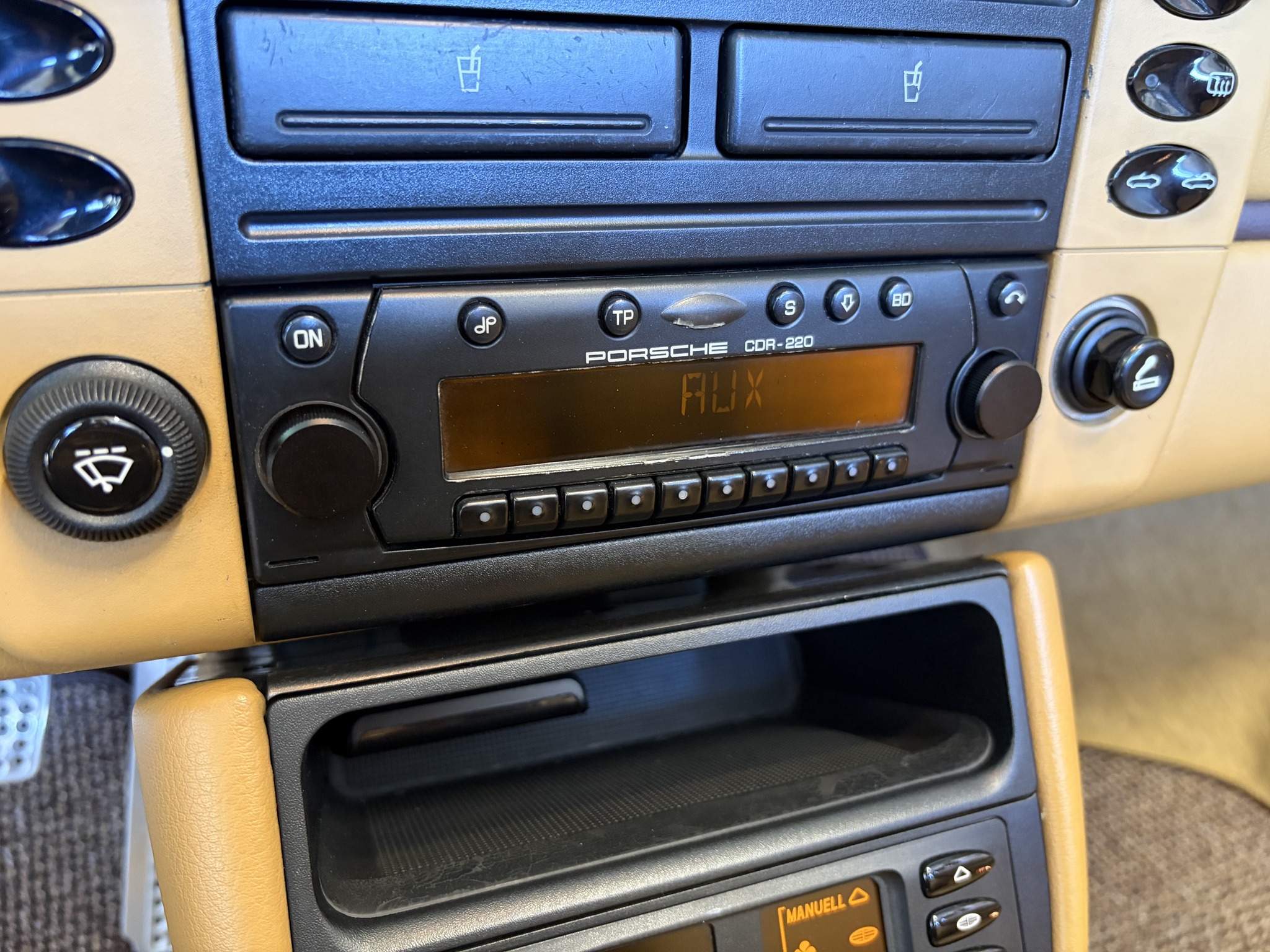 Upgraded knobs for Porsche 996 stereo