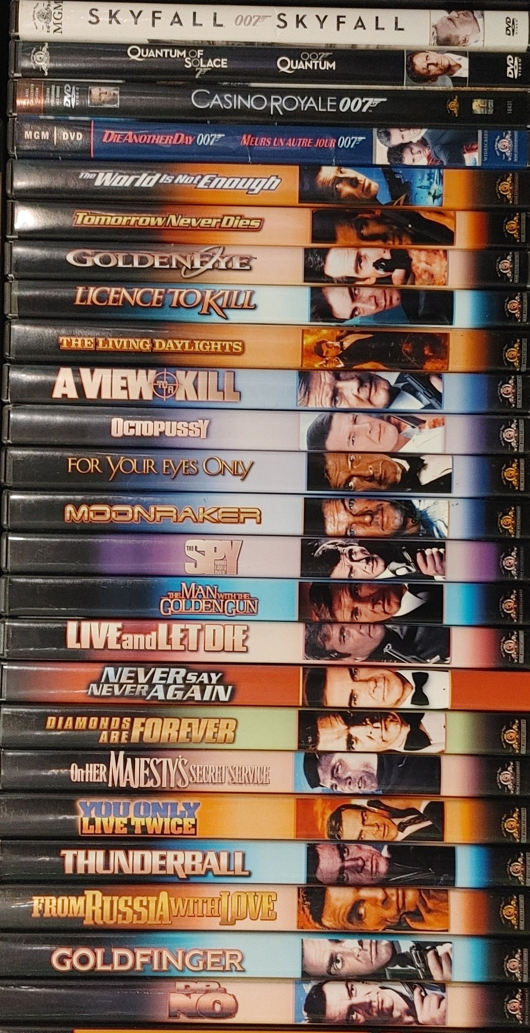 My James Bond DVD collection!!🍿🎬 SKYFALL 007 QUANTUM