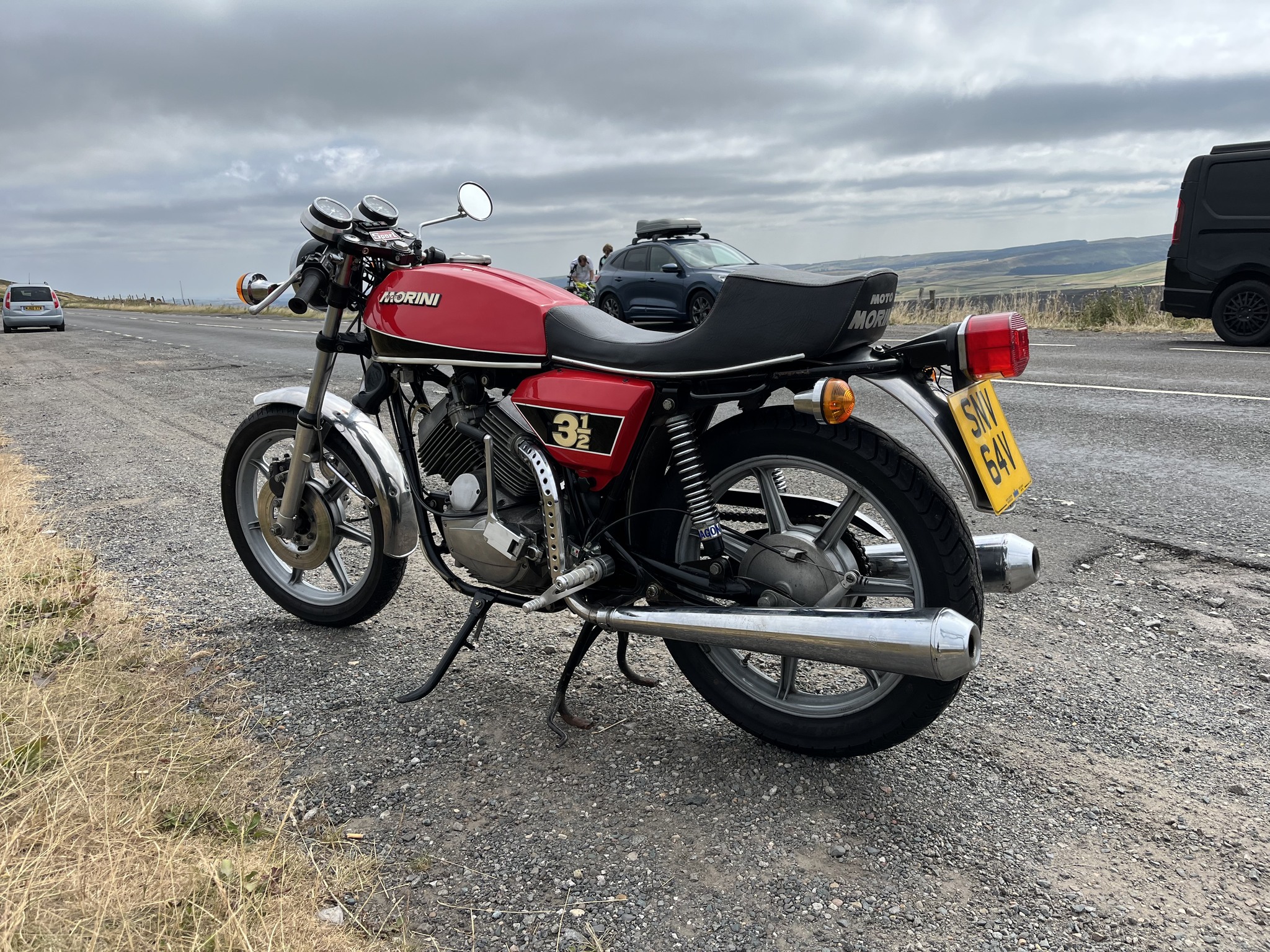 Test ride of '78 Morini 3 1/2 Sport with new rear sets