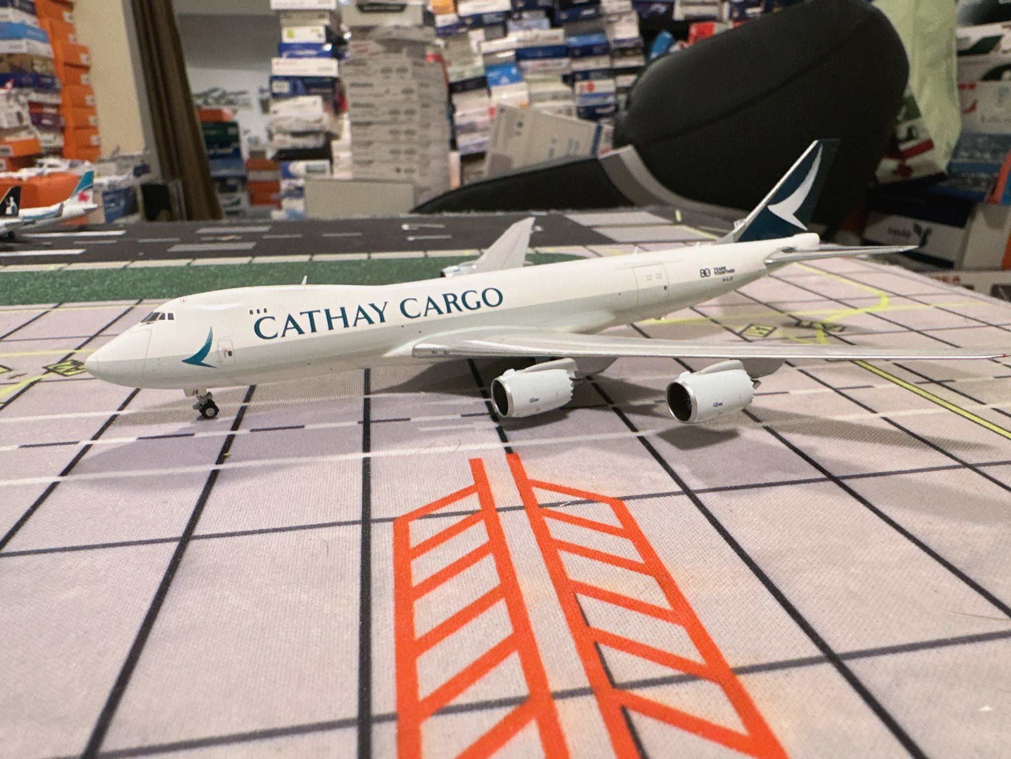 Cathay Cargo B747-8F custom model '80 Years Together'