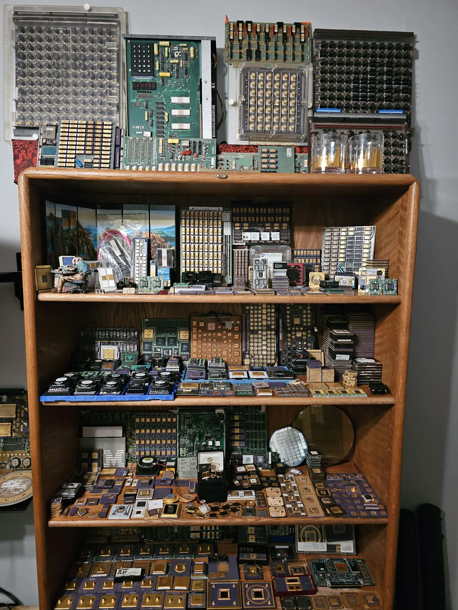 Preserving vintage computer hardware and its history