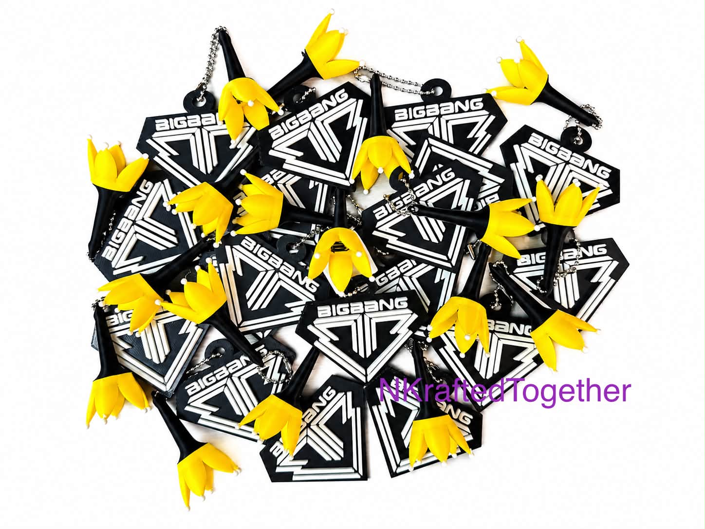 Big Bang World Tour 2026 keychain sets for sale