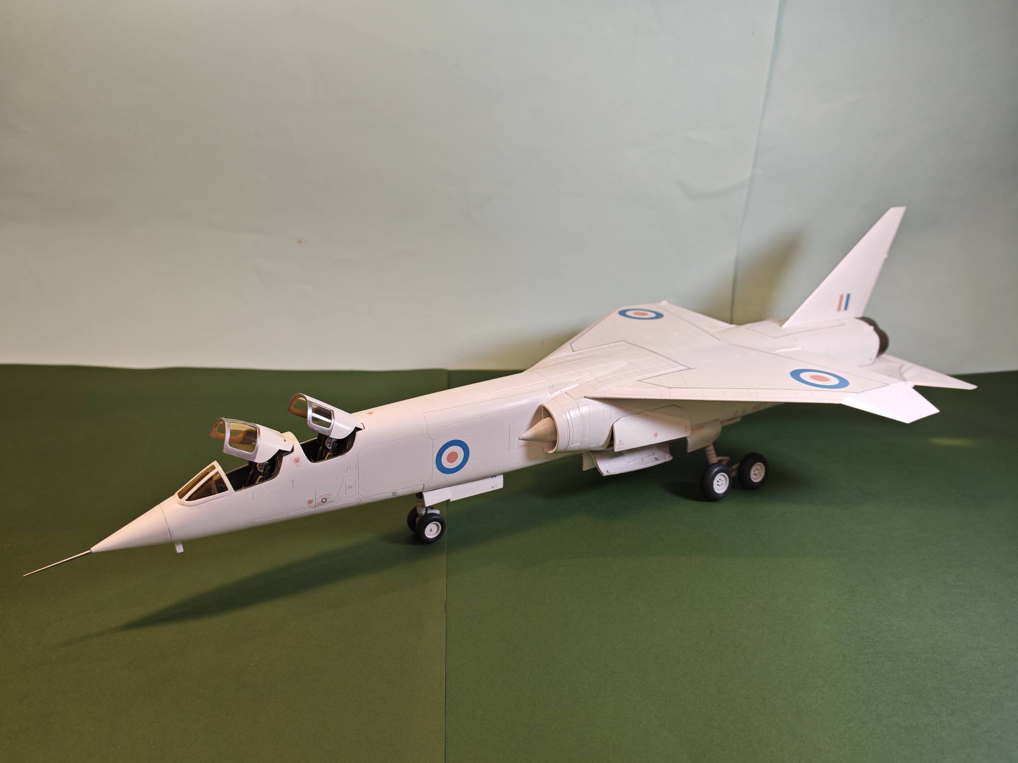 Airfix 1/48 BAC TSR-2 Kit Review: Assembly Challenges and Details