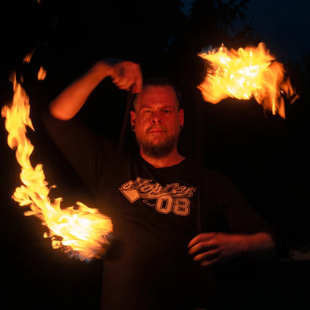 New multiplex pattern I've been working through. #juggling #flowarts # ...
