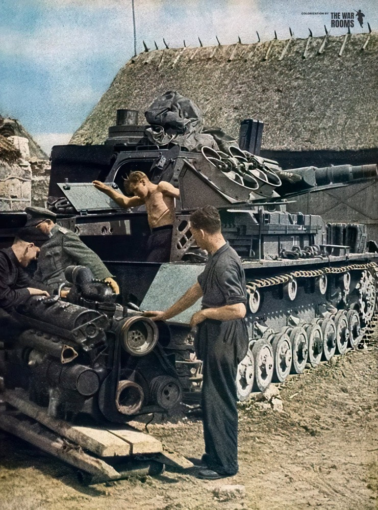 Reviewing a Panzer IV in the Eastern Front