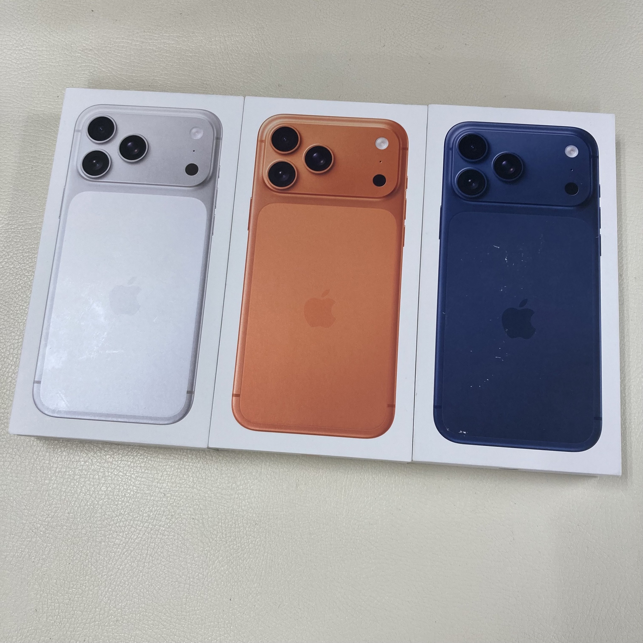 ? iPhone 17 Pro Max 256GB All color (Open line Sim-Free 