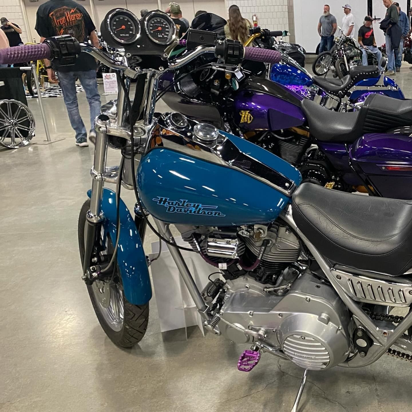 harley__ftw “1983 Slabside FXR”. Bringing home some hardware⚡️