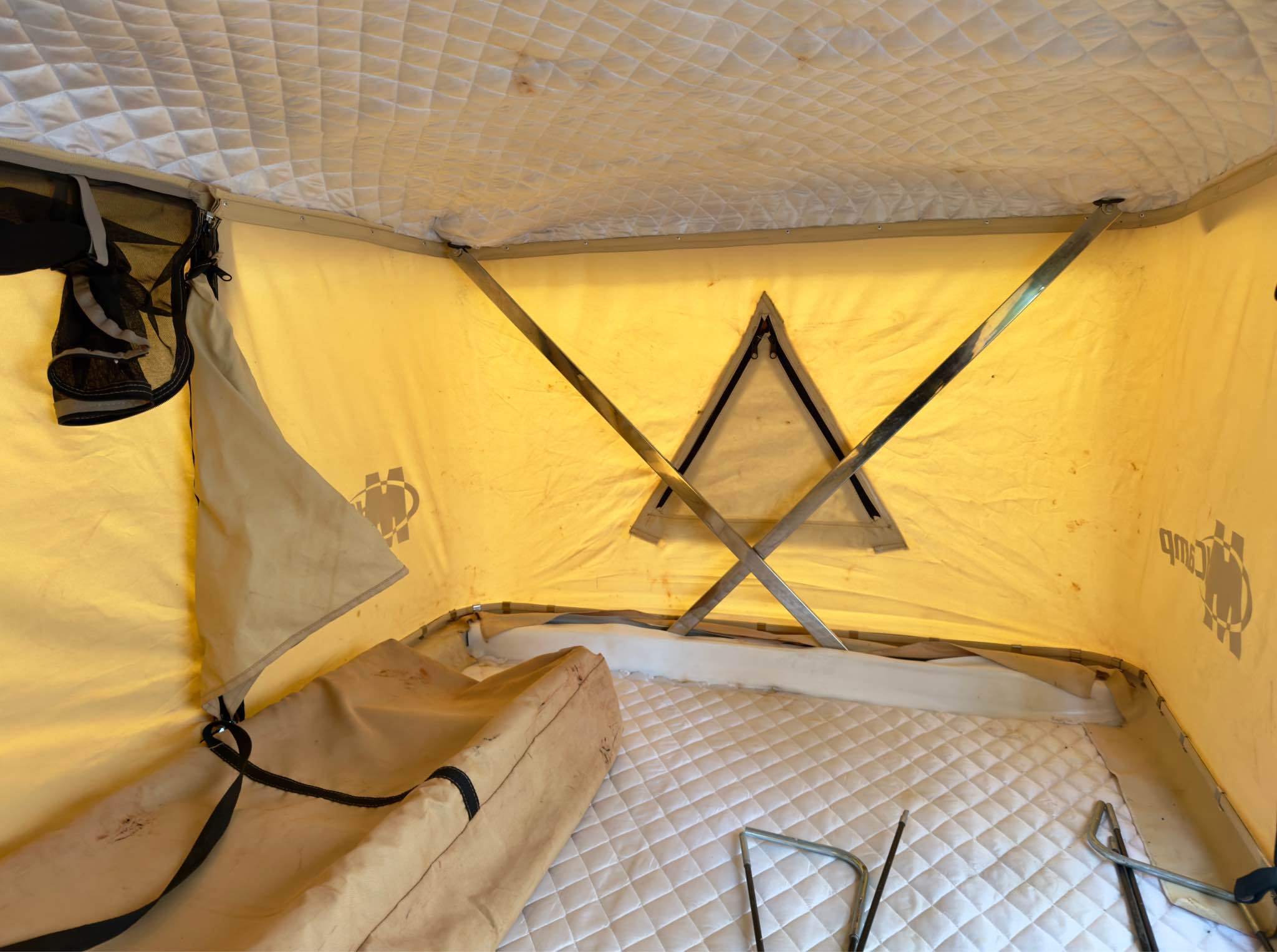 Electric Hard Shell Roof Top Tent - Tents & Camping Shelters - Perth ...