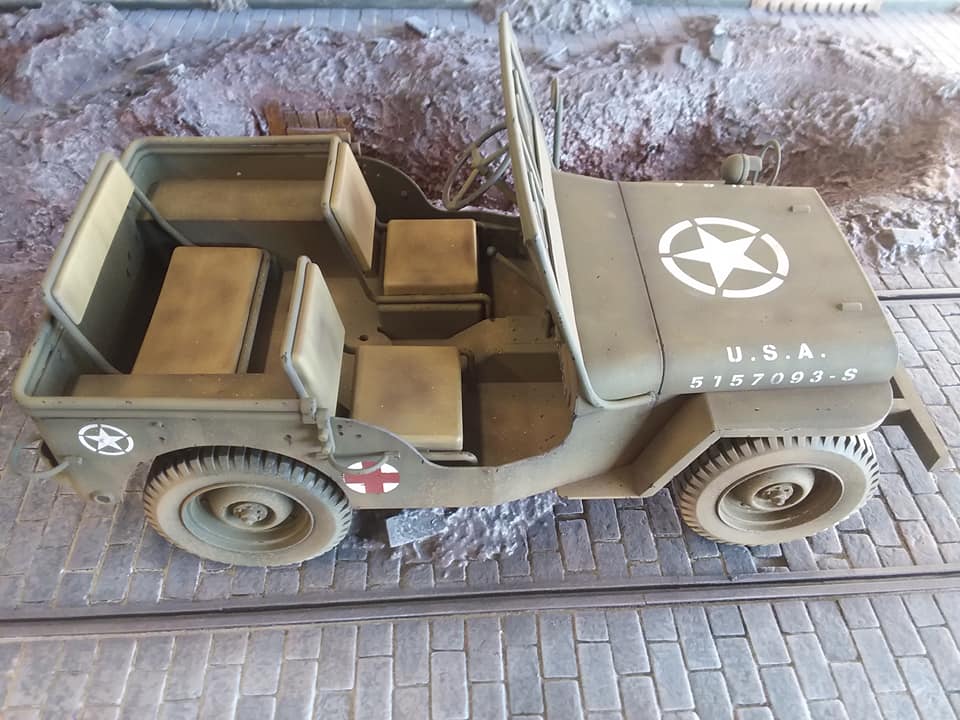 Customized 1/6 scale SOTW jeep with wire-cutter