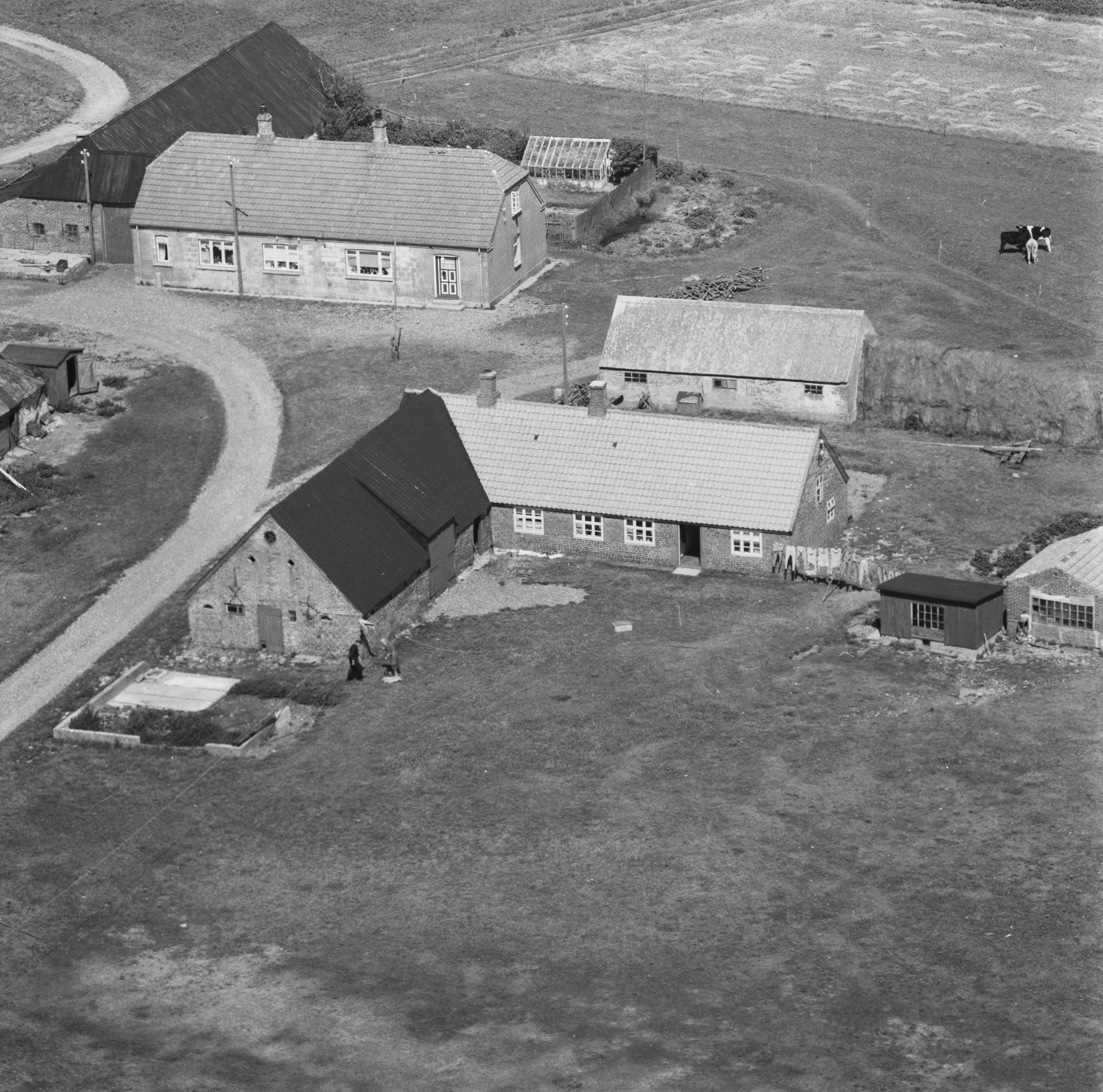 lokalarkivet-for-thybor-n-harbo-re-engbjerg-f-rskolefest-i-harbo-re