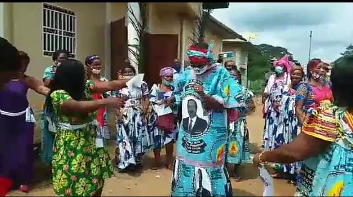 La Voix du Nyong et Mfoumou... - La Voix du Nyong et Mfoumou